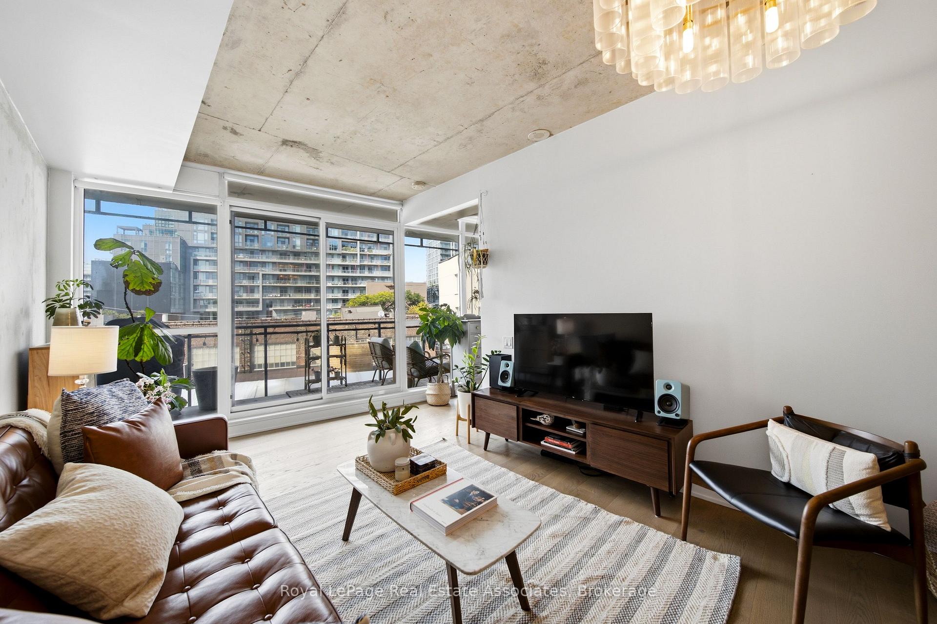 Photo 21 of Unit 302, 318 King Street E, Toronto, Moss Park — HOMEH