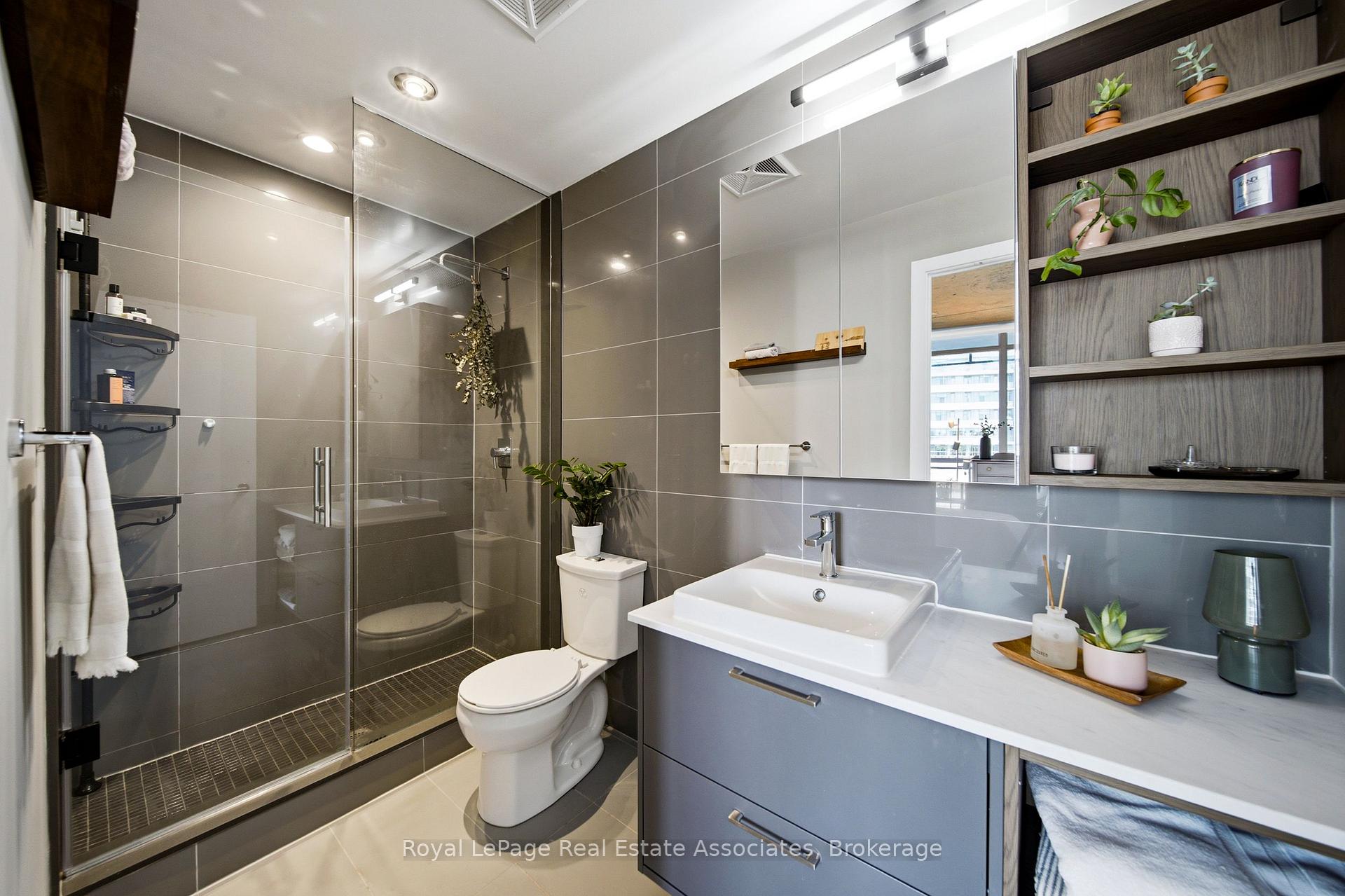 Photo 27 of Unit 302, 318 King Street E, Toronto, Moss Park — HOMEH
