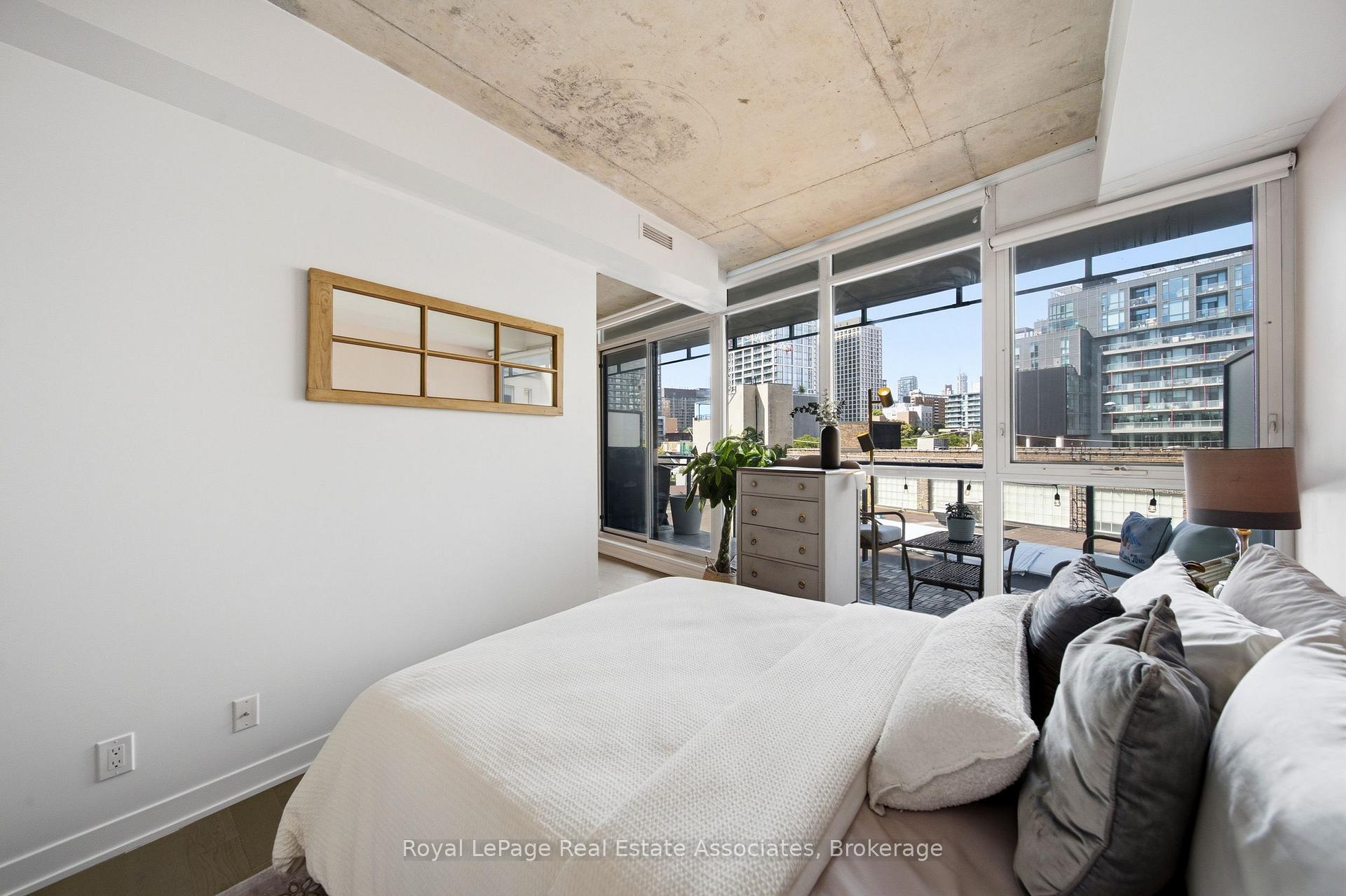 Photo 29 of Unit 302, 318 King Street E, Toronto, Moss Park — HOMEH