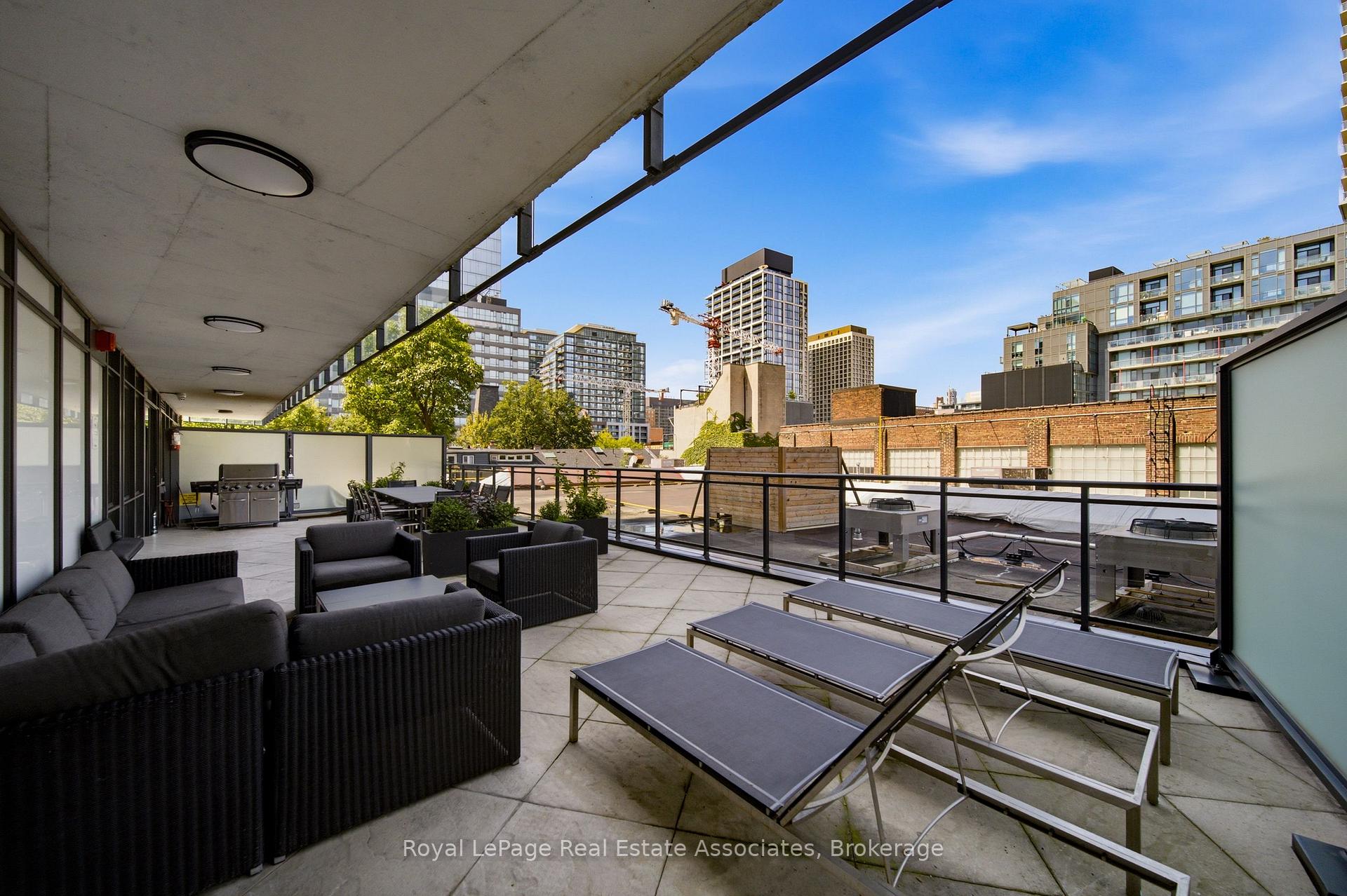 Photo 37 of Unit 302, 318 King Street E, Toronto, Moss Park — HOMEH