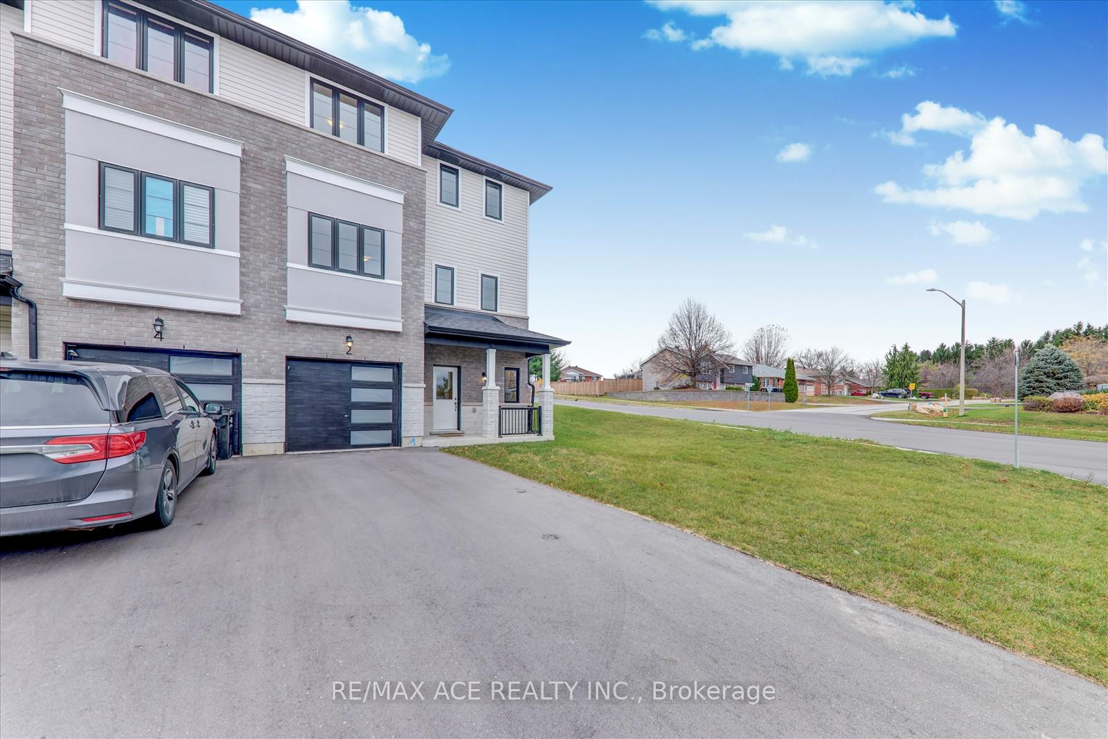 Photo 2 of 2 Lahey Crescent, Penetanguishene — HOMEH