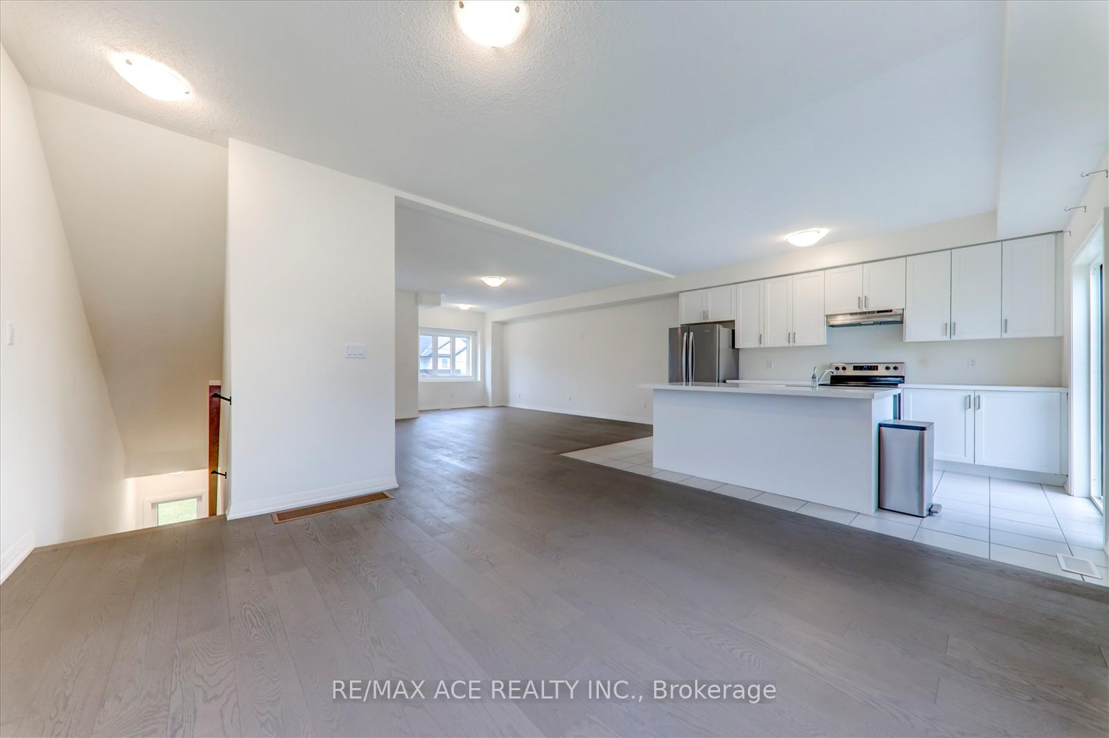 Photo 14 of 2 Lahey Crescent, Penetanguishene — HOMEH