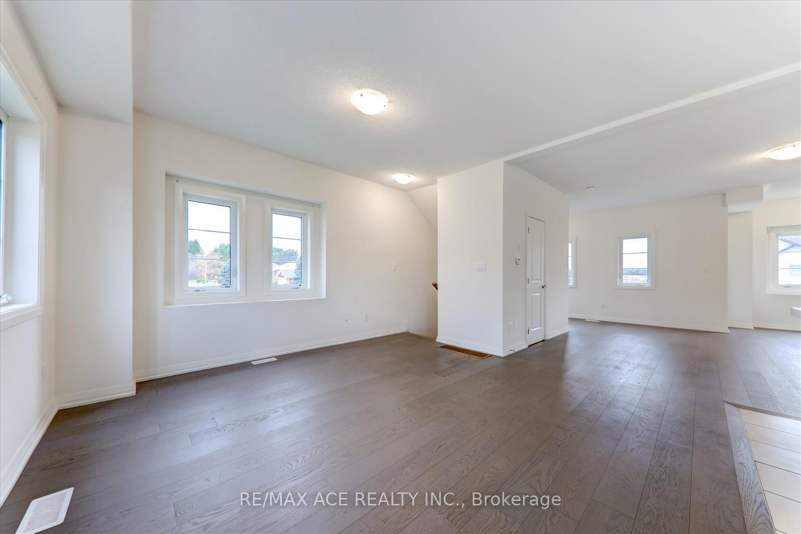 Photo 15 of 2 Lahey Crescent, Penetanguishene — HOMEH