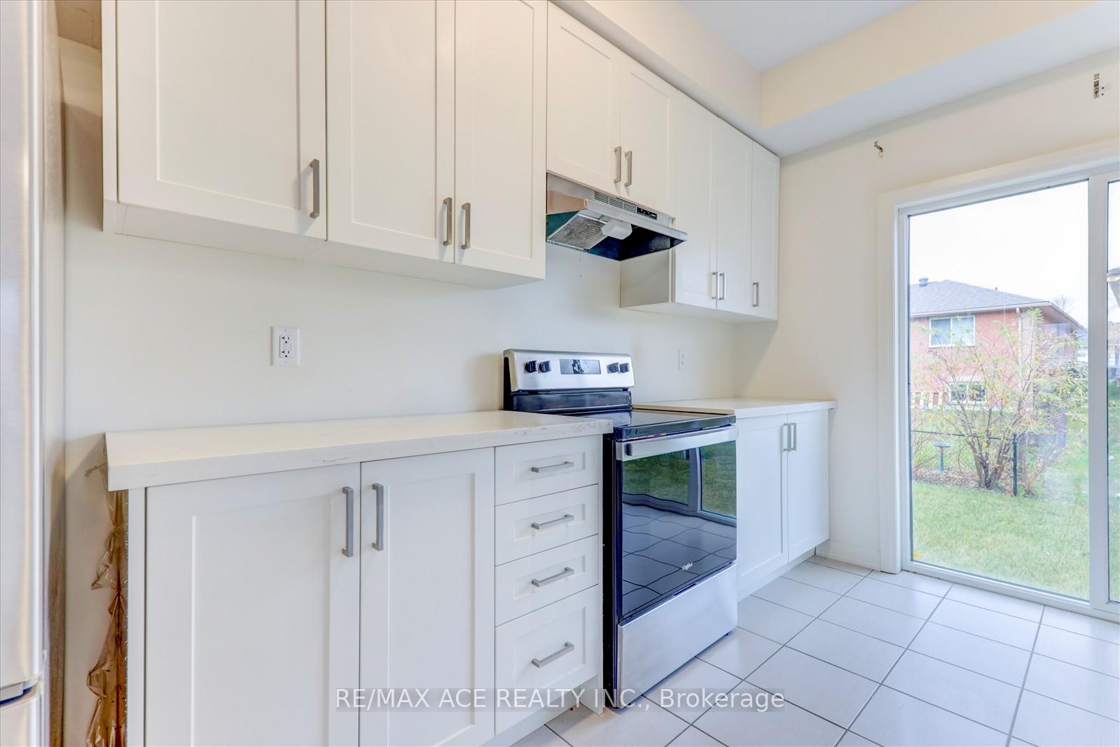 Photo 18 of 2 Lahey Crescent, Penetanguishene — HOMEH