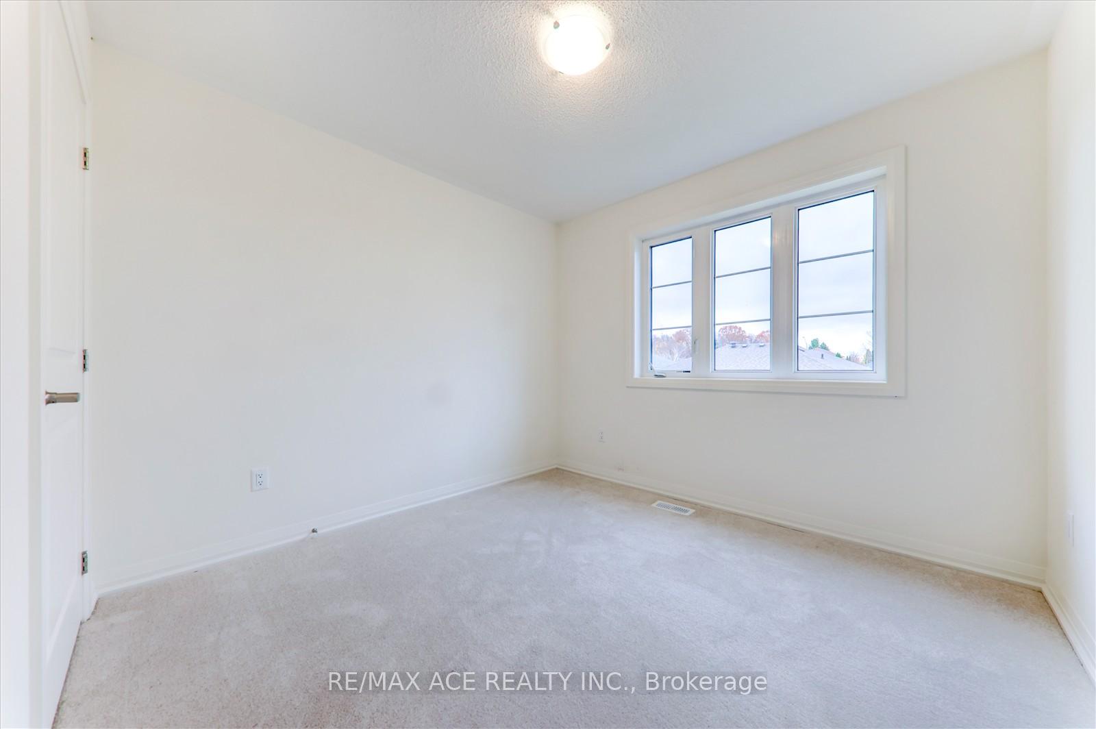 Photo 35 of 2 Lahey Crescent, Penetanguishene — HOMEH