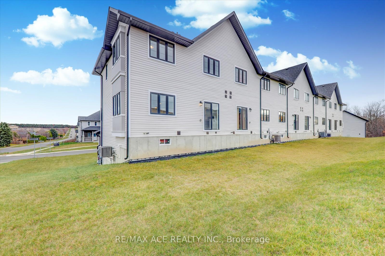 Photo 38 of 2 Lahey Crescent, Penetanguishene — HOMEH