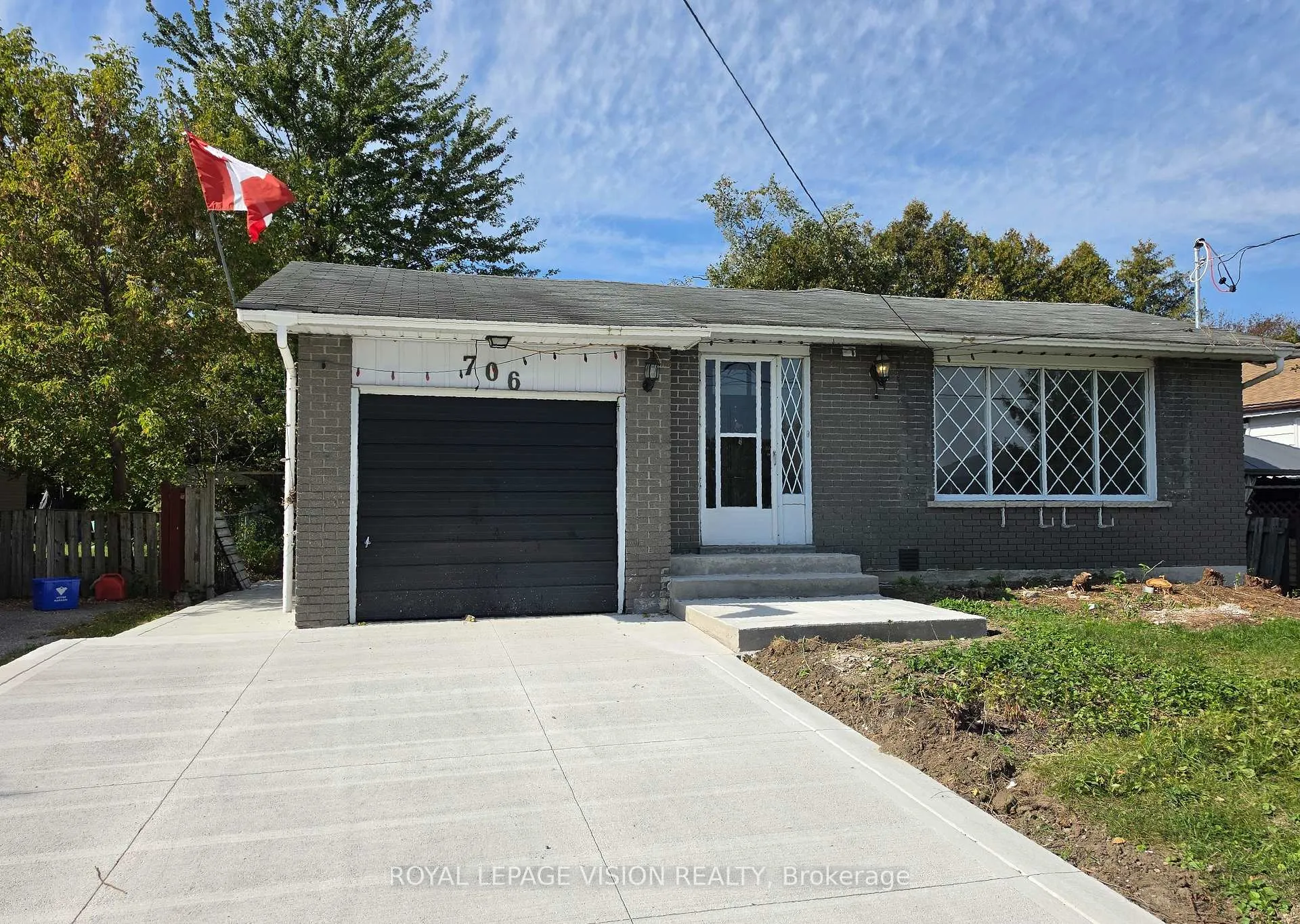 Photo 3 of Unit Bsmt 2, 706 Leaside Street, Pickering, West Shore — HOMEH