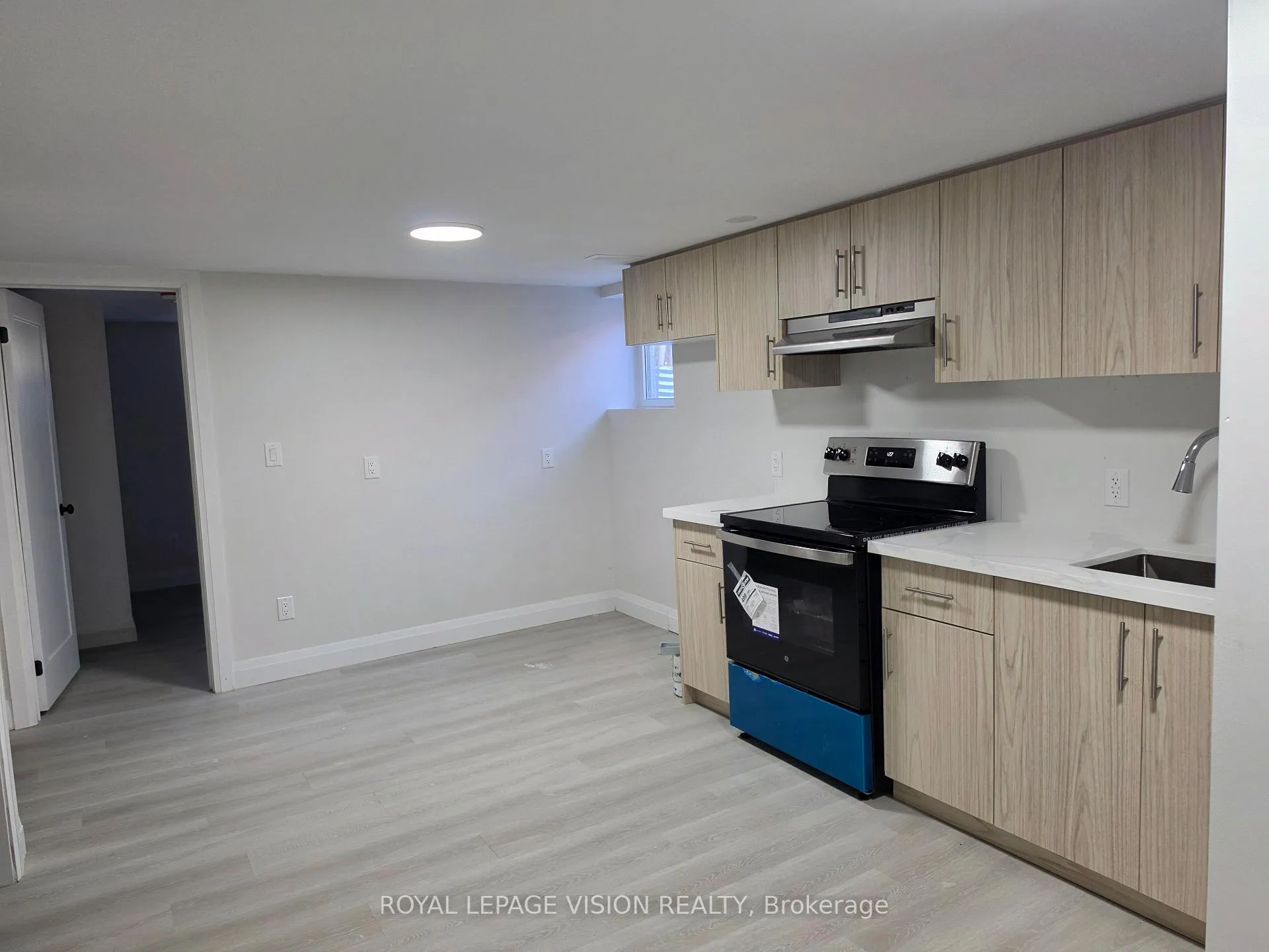 Photo 7 of Unit Bsmt 2, 706 Leaside Street, Pickering, West Shore — HOMEH