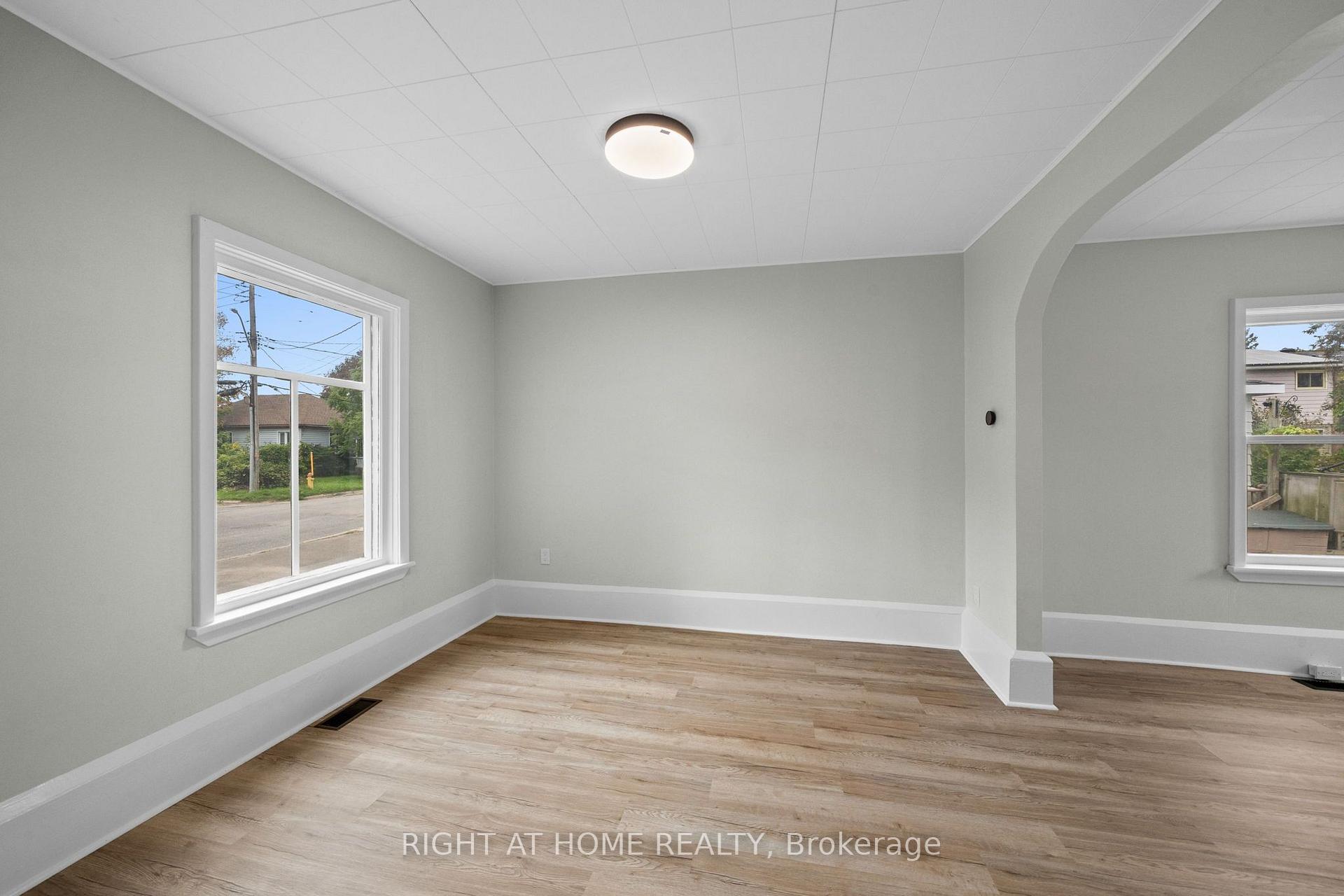 Photo 11 of 36 Empress Avenue, Smiths Falls, Smiths Falls — HOMEH