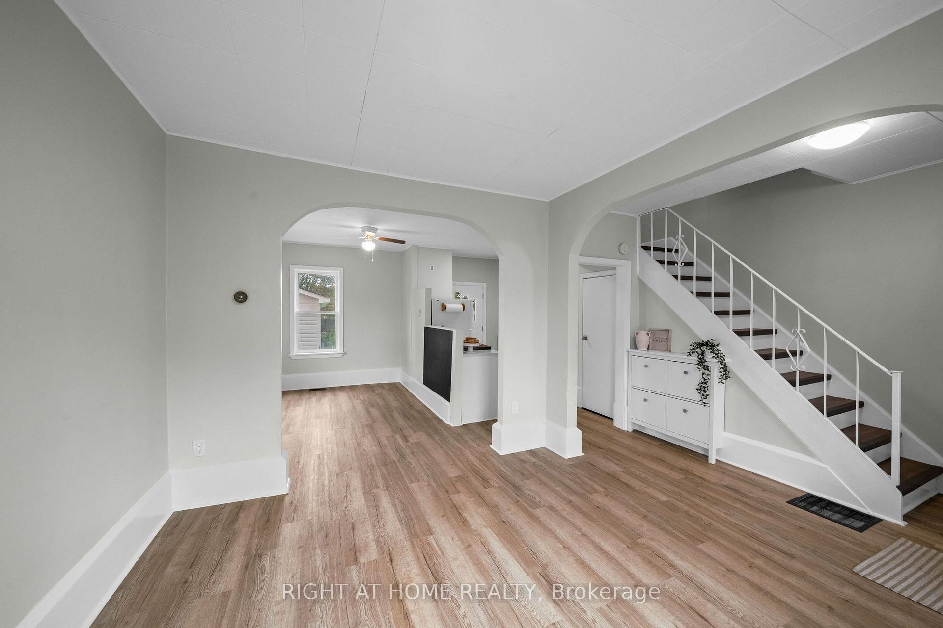 Photo 14 of 36 Empress Avenue, Smiths Falls, Smiths Falls — HOMEH