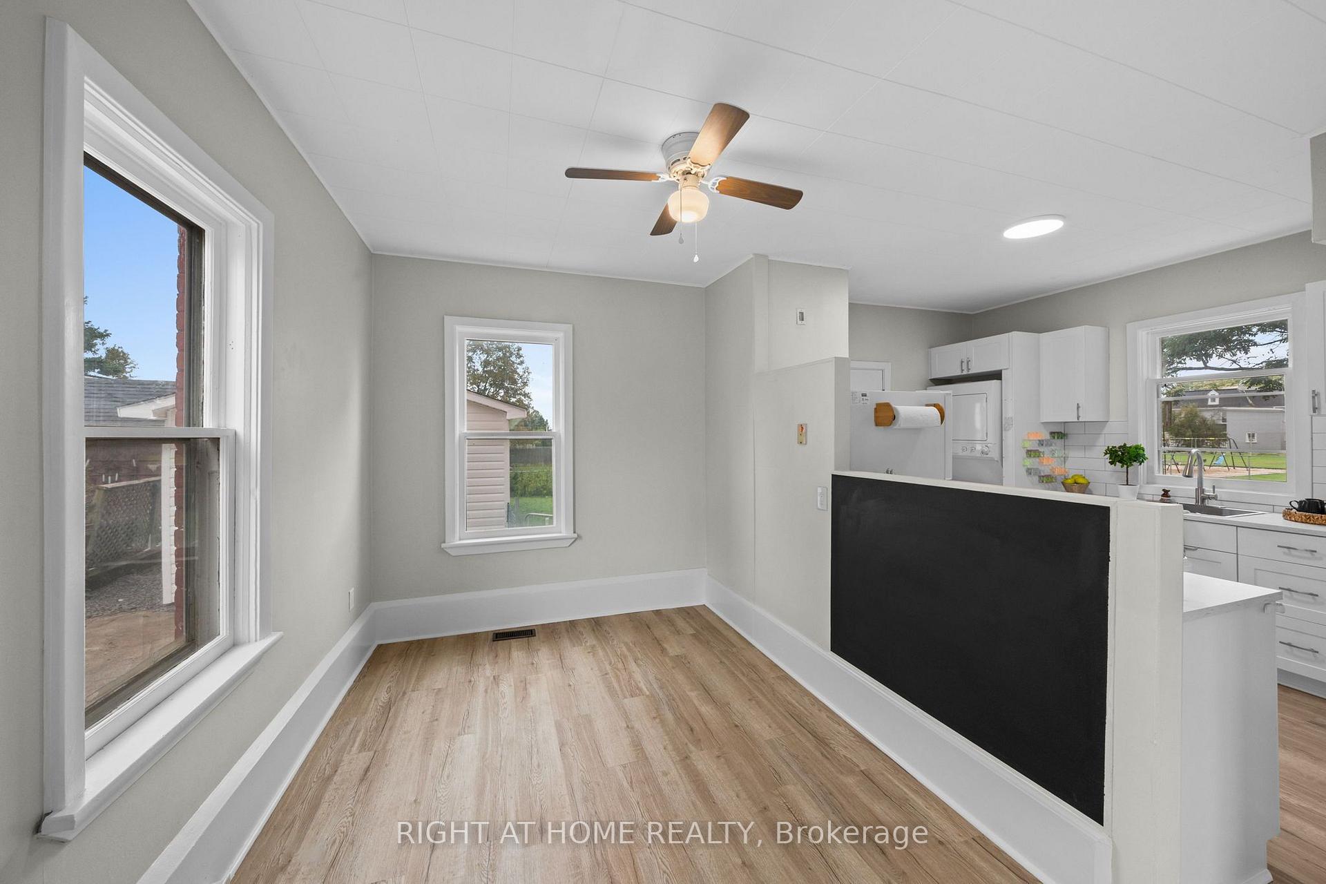 Photo 16 of 36 Empress Avenue, Smiths Falls, Smiths Falls — HOMEH