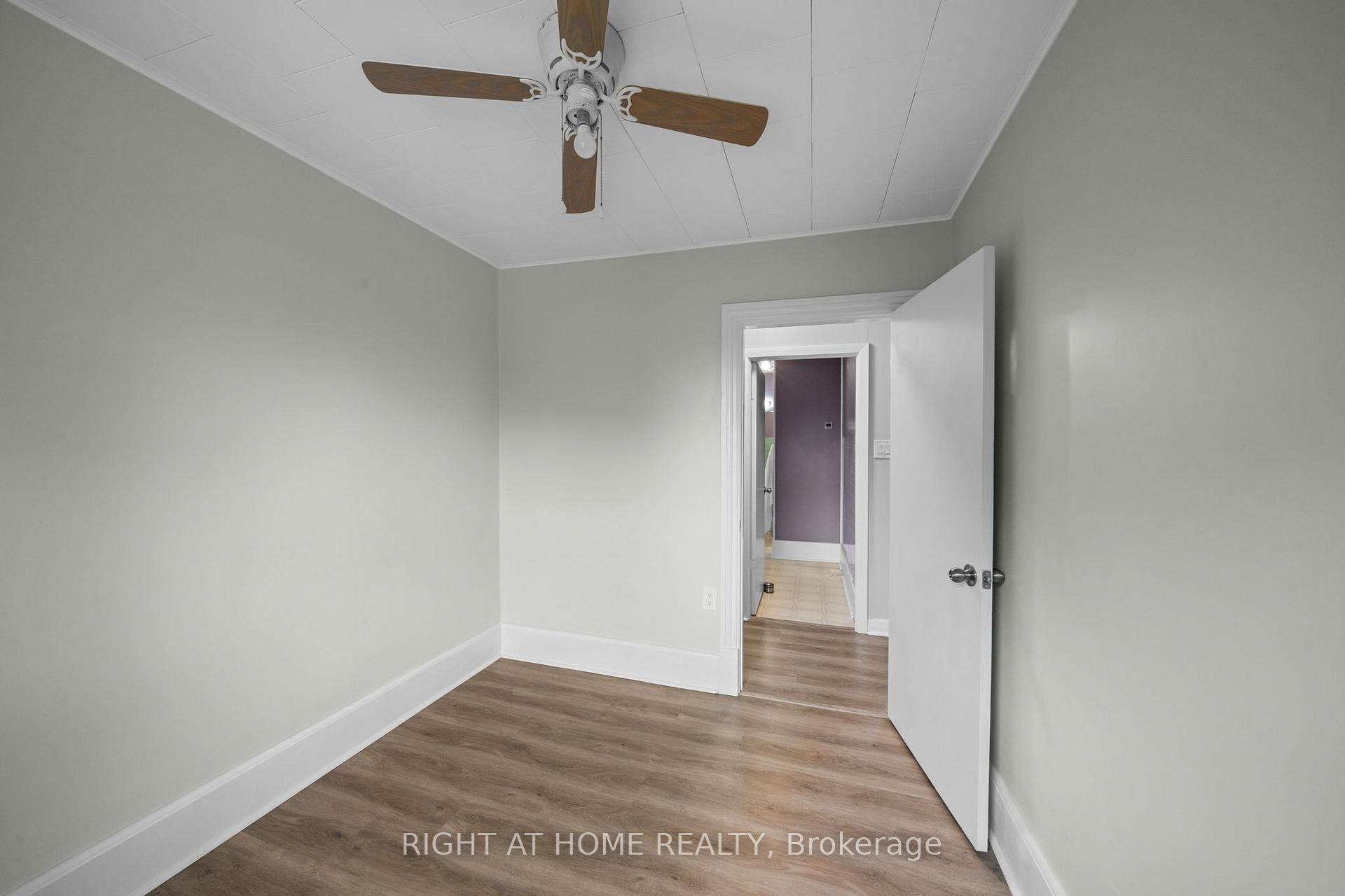 Photo 33 of 36 Empress Avenue, Smiths Falls, Smiths Falls — HOMEH
