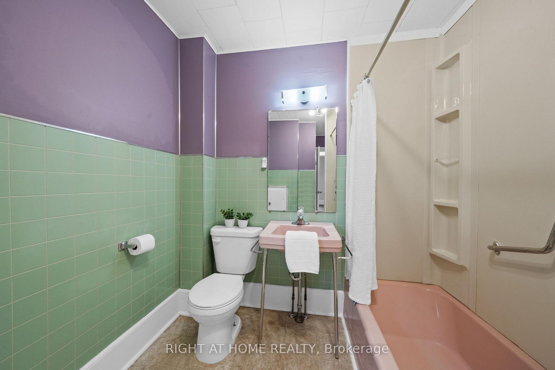 Photo 34 of 36 Empress Avenue, Smiths Falls, Smiths Falls — HOMEH
