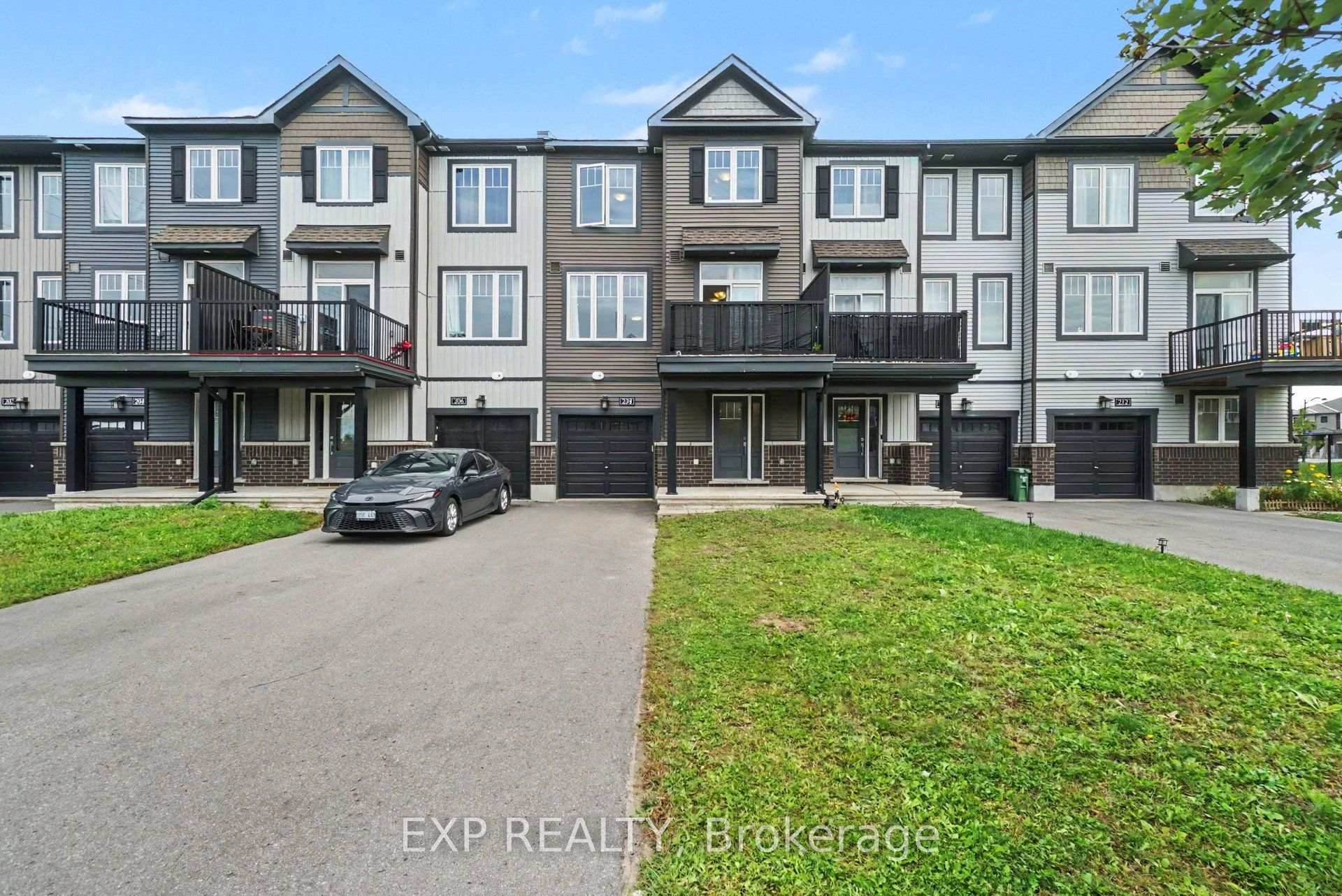 Photo 1 of 208 Liebe Terrace, Ottawa, Barrhaven - Heritage Park — HOMEH