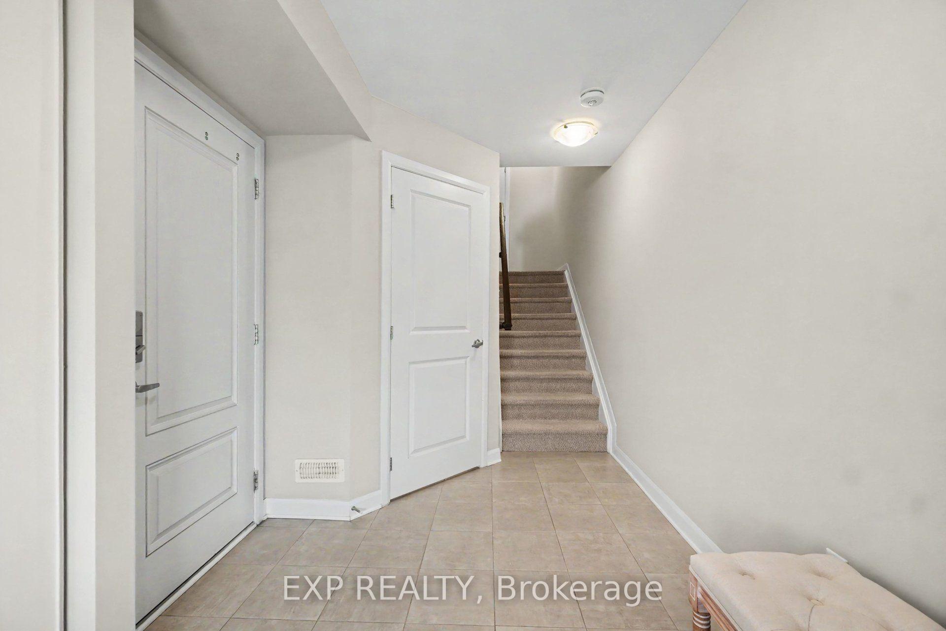 Photo 5 of 208 Liebe Terrace, Ottawa, Barrhaven - Heritage Park — HOMEH