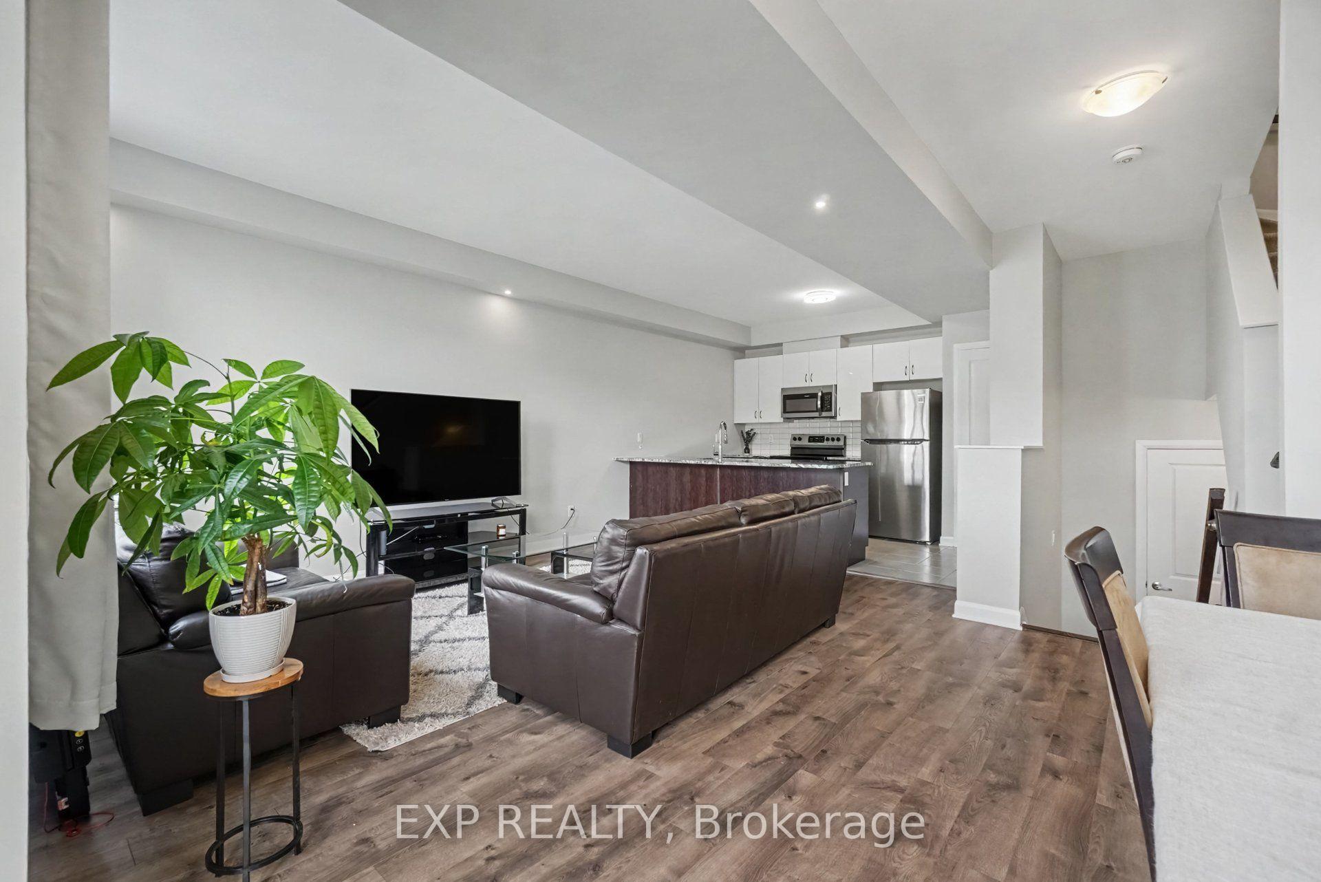 Photo 11 of 208 Liebe Terrace, Ottawa, Barrhaven - Heritage Park — HOMEH