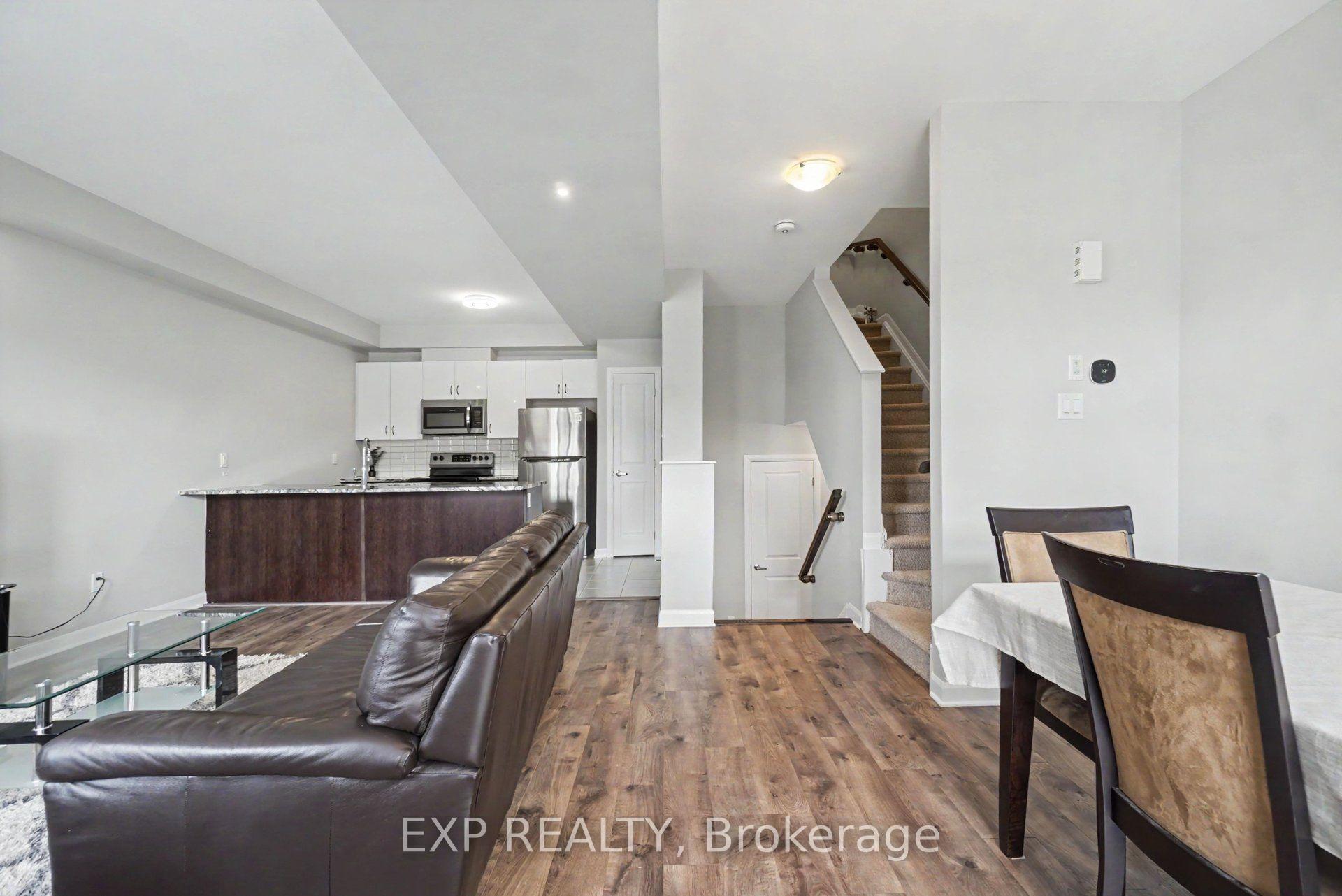 Photo 12 of 208 Liebe Terrace, Ottawa, Barrhaven - Heritage Park — HOMEH