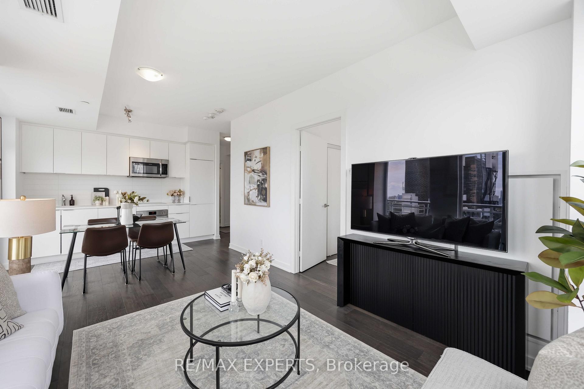 Photo 10 of Unit 1007, 223 St Clair Avenue W, Toronto, Yonge-St. Clair — HOMEH