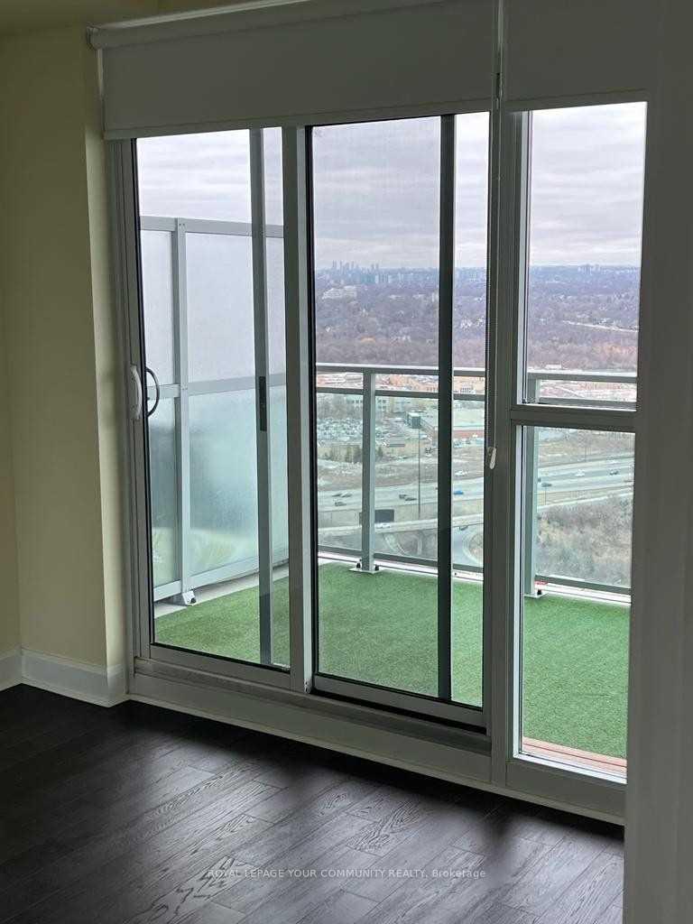 Photo 5 of Unit 3205, 33 Shore Breeze Drive, Etobicoke, Mimico — HOMEH