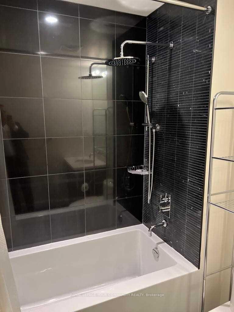 Photo 7 of Unit 3205, 33 Shore Breeze Drive, Etobicoke, Mimico — HOMEH