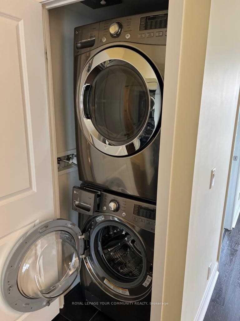 Photo 8 of Unit 3205, 33 Shore Breeze Drive, Etobicoke, Mimico — HOMEH
