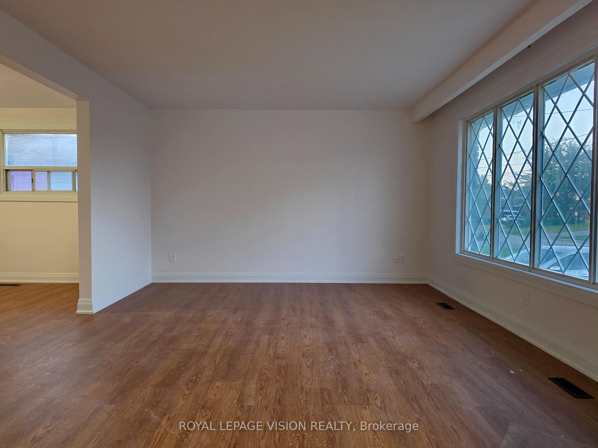 Photo 6 of Unit Upper, 706 Leaside Street, Pickering, West Shore — HOMEH