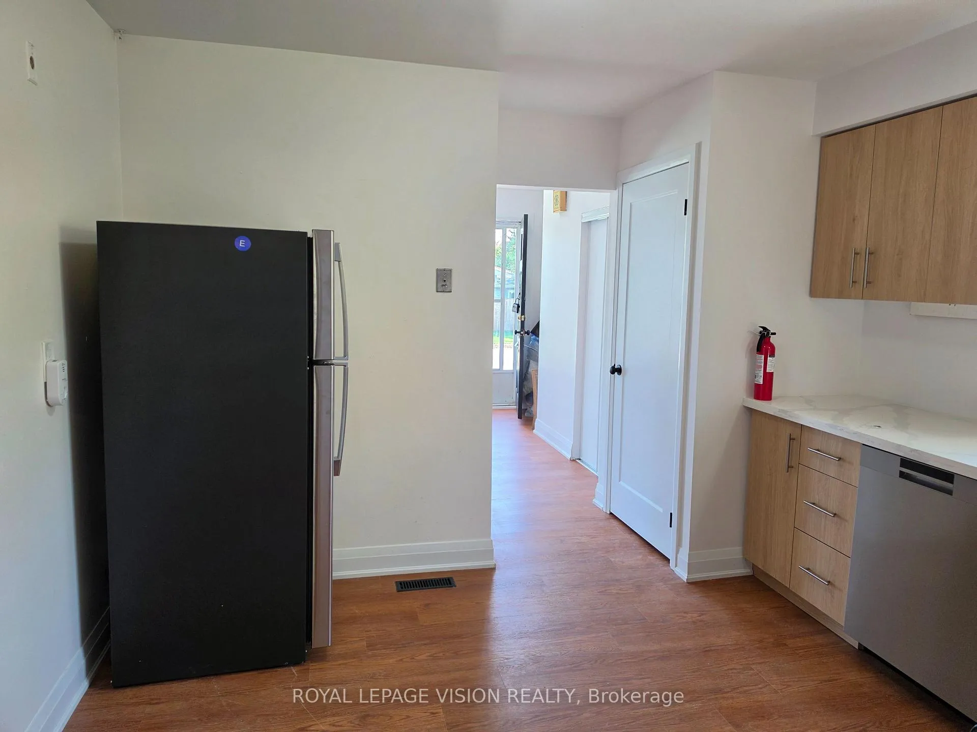 Photo 9 of Unit Upper, 706 Leaside Street, Pickering, West Shore — HOMEH