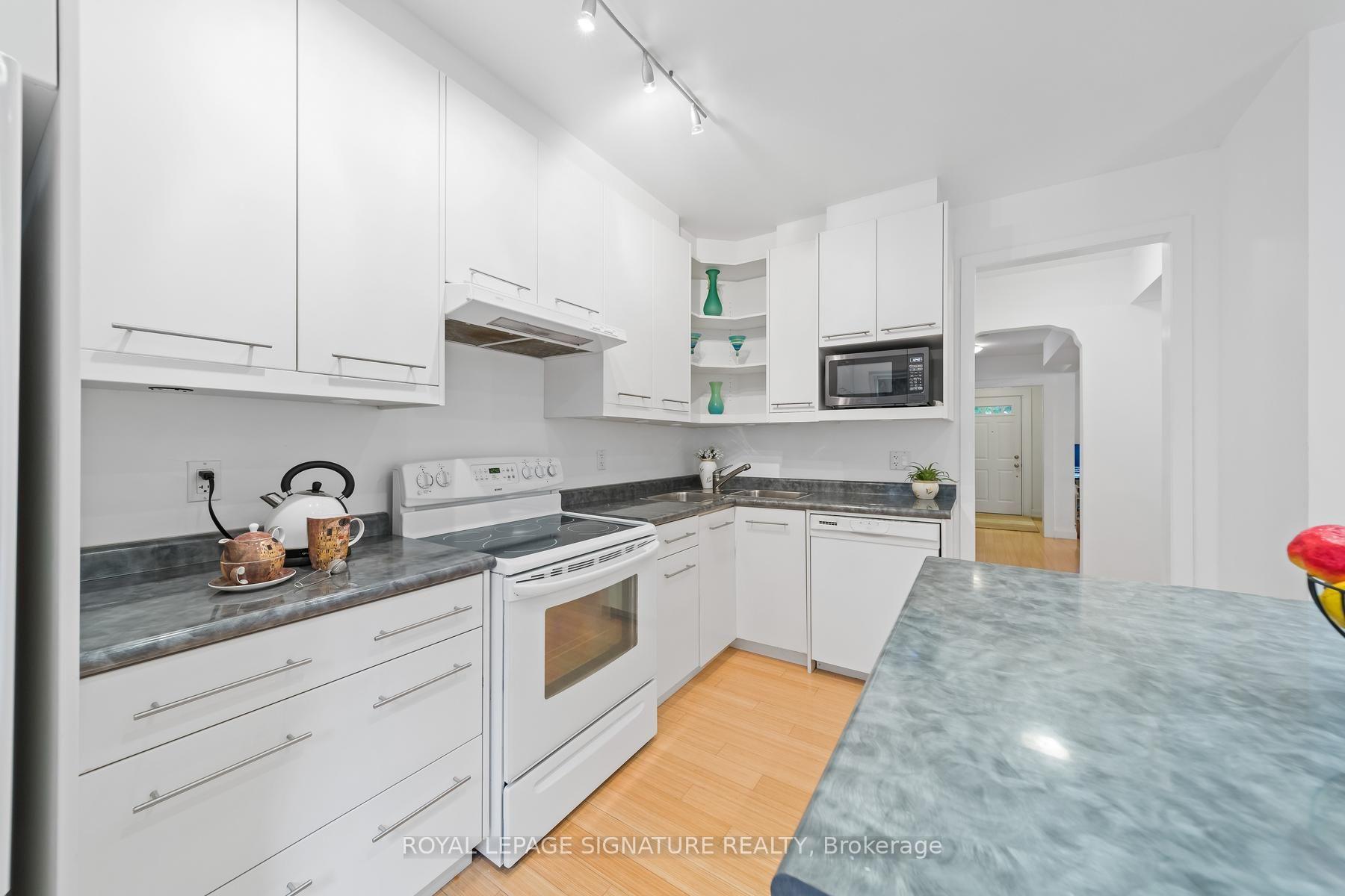 Photo 10 of 153 Banff Road, Toronto, Mount Pleasant East — HOMEH