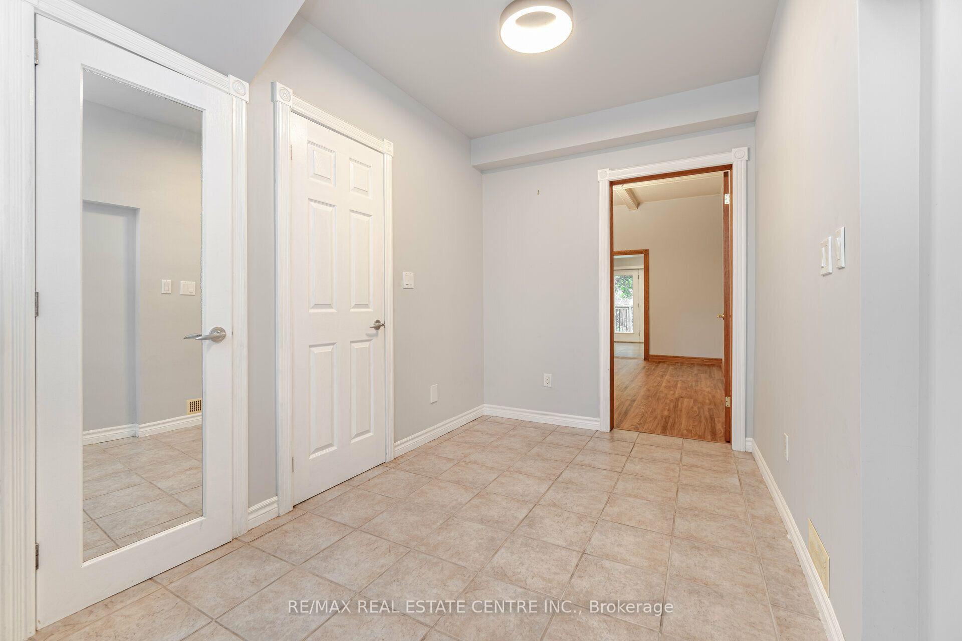 Photo 6 of Unit Lower, 267 Aberdeen Avenue, Hamilton, Kirkendall — HOMEH