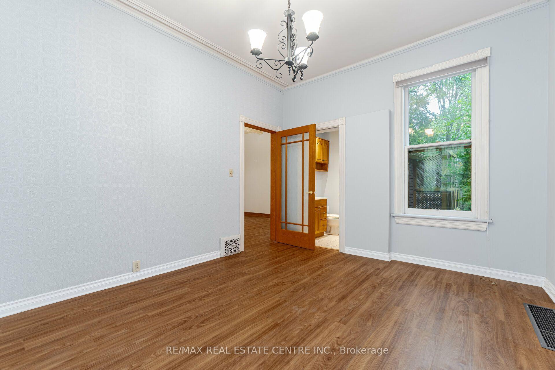 Photo 11 of Unit Lower, 267 Aberdeen Avenue, Hamilton, Kirkendall — HOMEH
