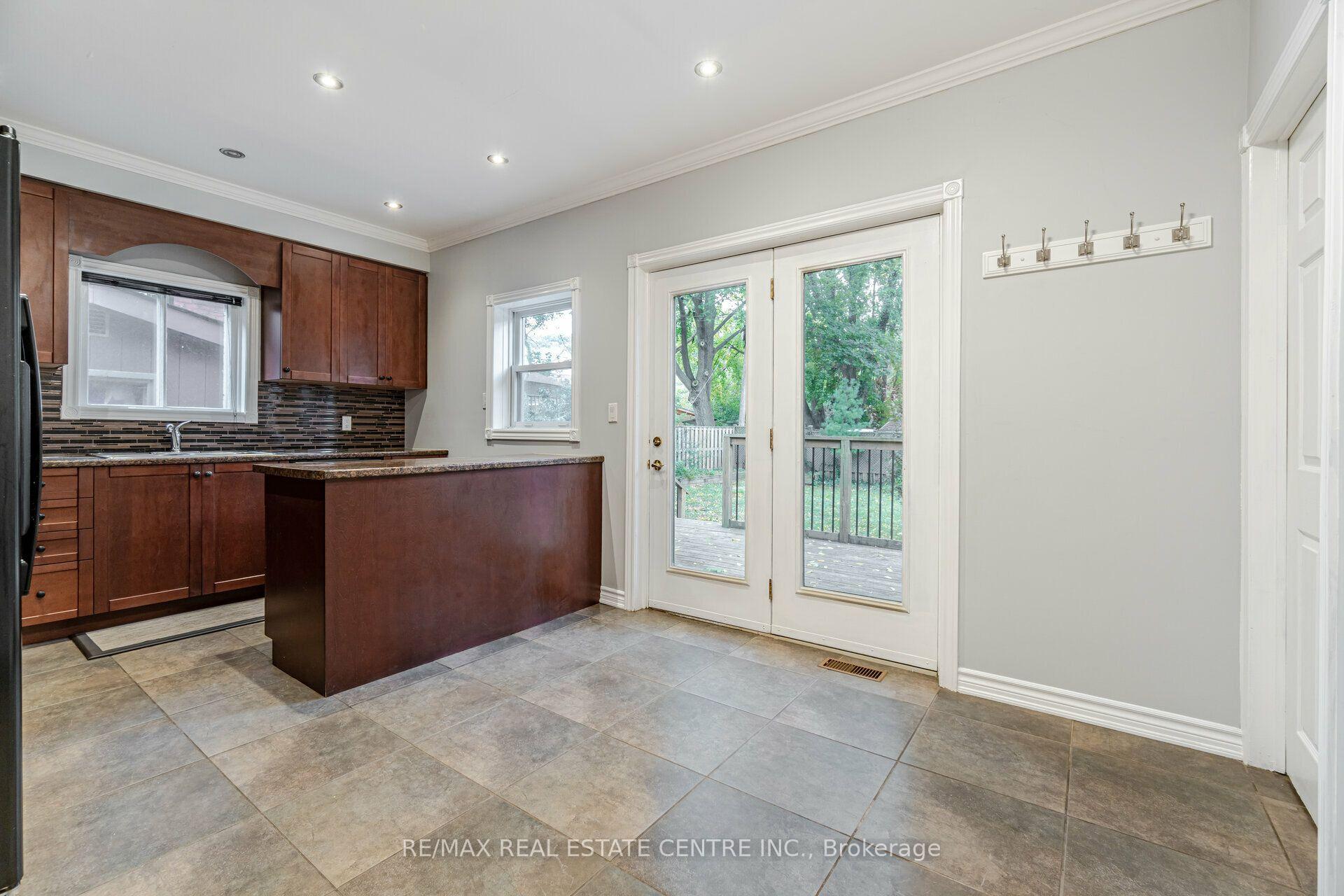 Photo 16 of Unit Lower, 267 Aberdeen Avenue, Hamilton, Kirkendall — HOMEH