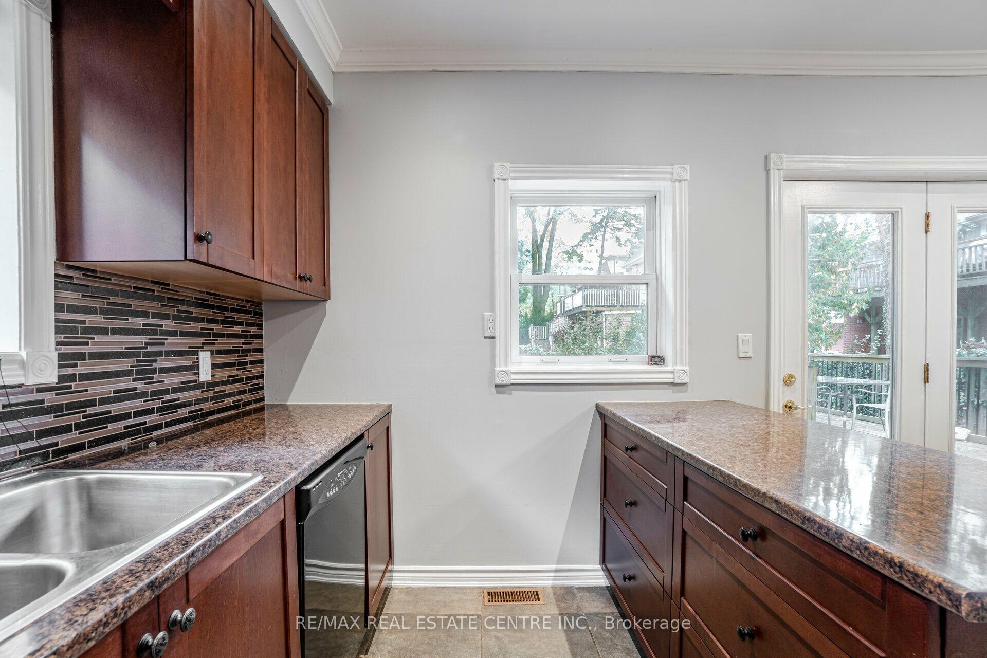 Photo 19 of Unit Lower, 267 Aberdeen Avenue, Hamilton, Kirkendall — HOMEH