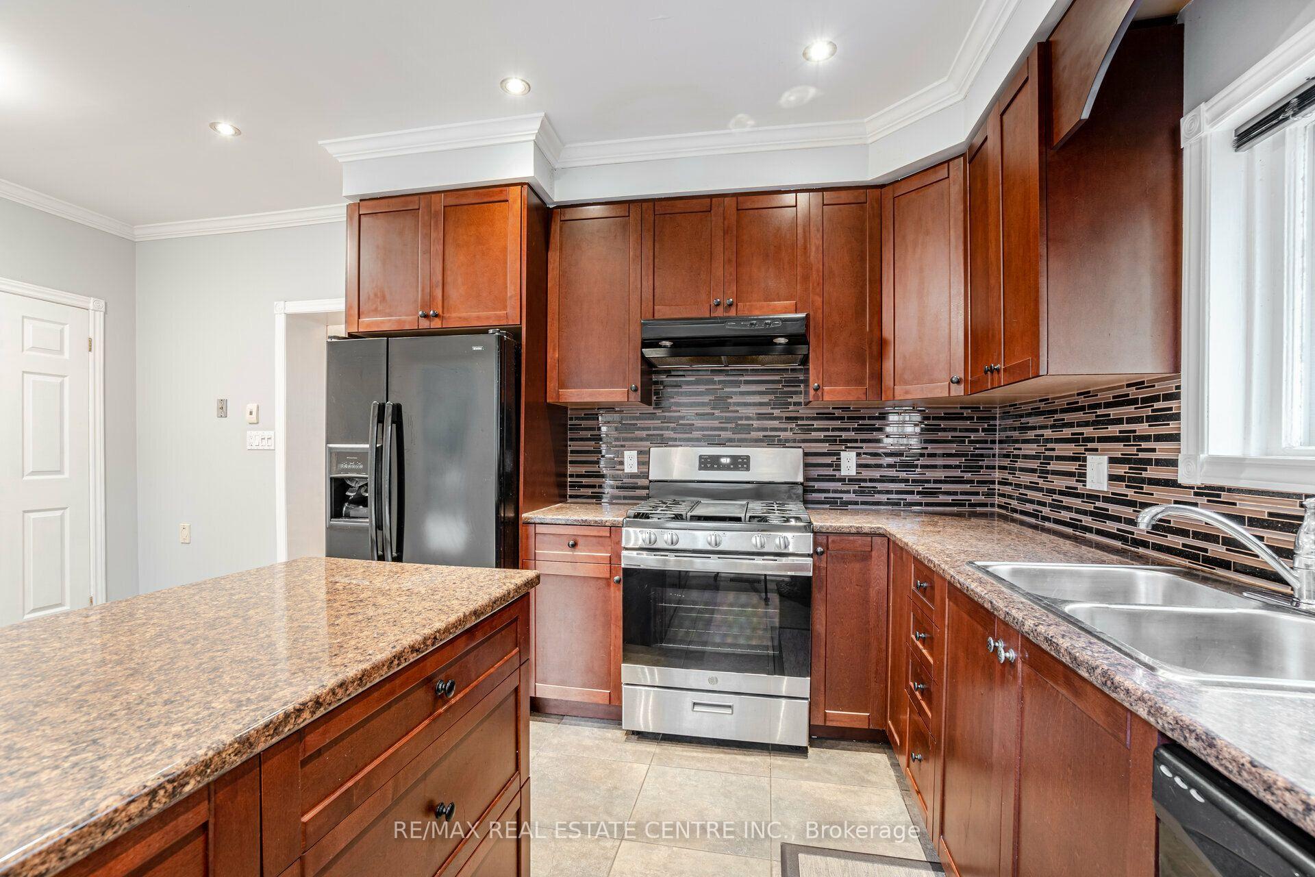 Photo 20 of Unit Lower, 267 Aberdeen Avenue, Hamilton, Kirkendall — HOMEH