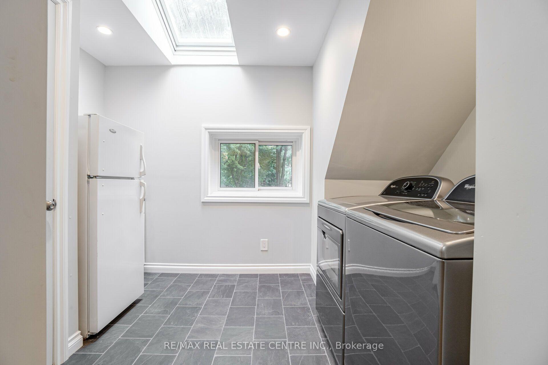Photo 26 of Unit Lower, 267 Aberdeen Avenue, Hamilton, Kirkendall — HOMEH