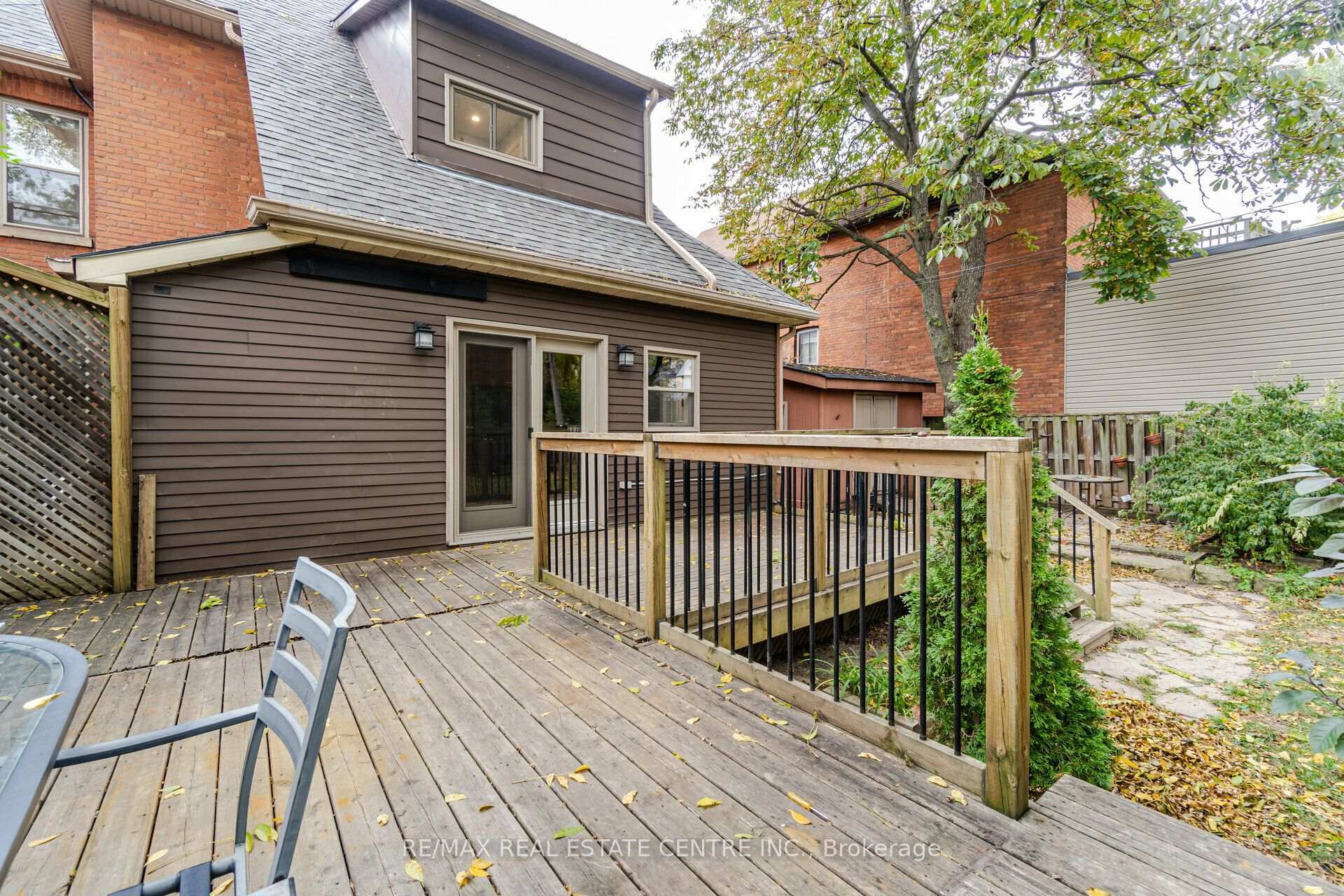 Photo 38 of Unit Lower, 267 Aberdeen Avenue, Hamilton, Kirkendall — HOMEH