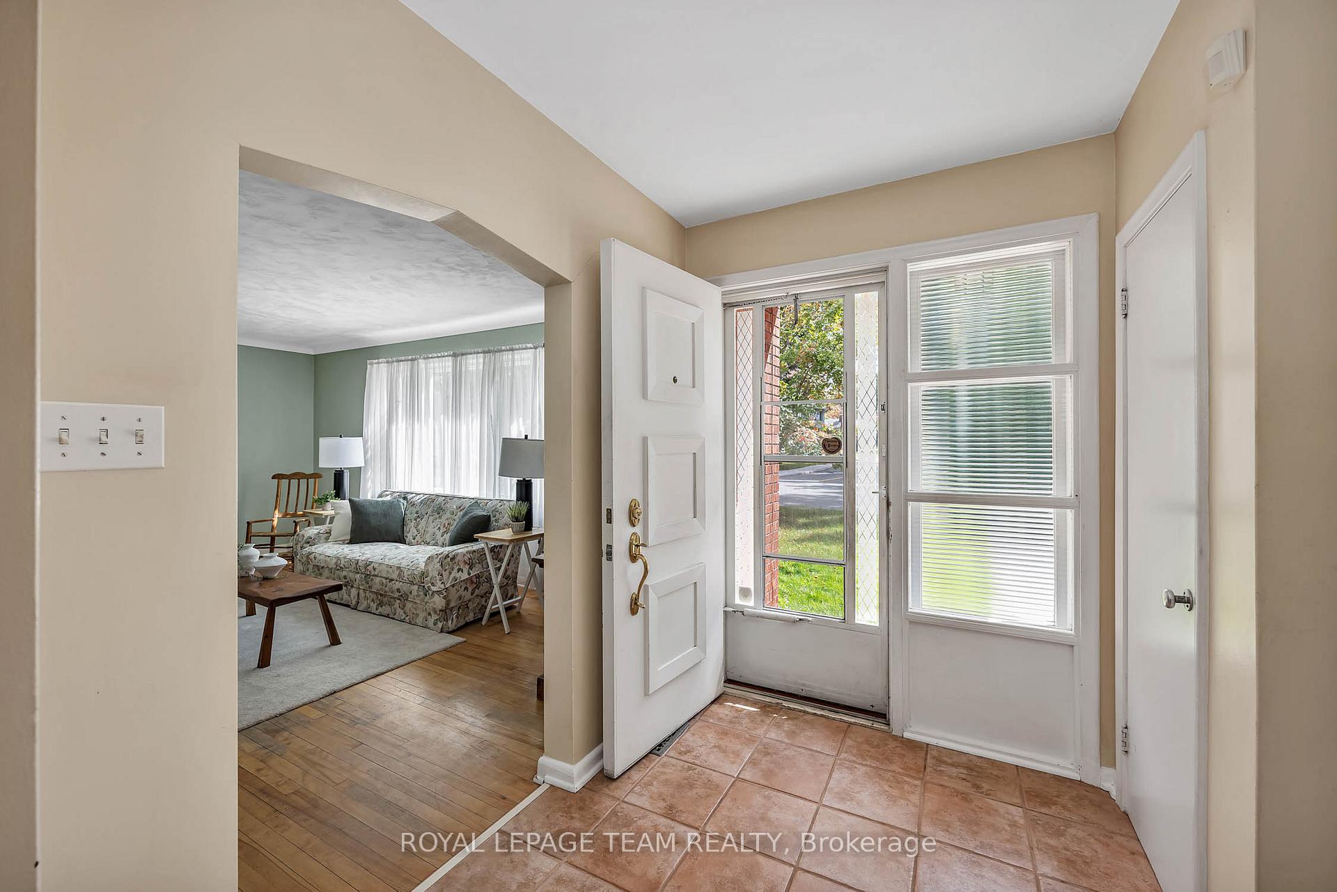 Photo 2 of 2183 Belair Drive, Ottawa, Bel Air Park — HOMEH