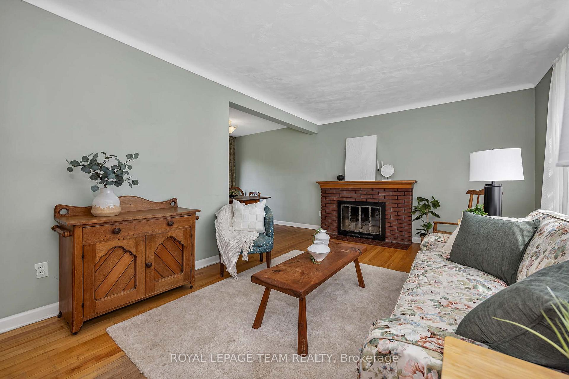 Photo 5 of 2183 Belair Drive, Ottawa, Bel Air Park — HOMEH