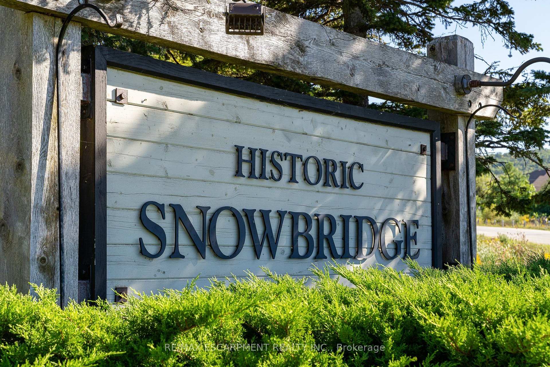 Photo 4 of Unit 207, 184 Snowbridge Way, Blue Mountains — HOMEH