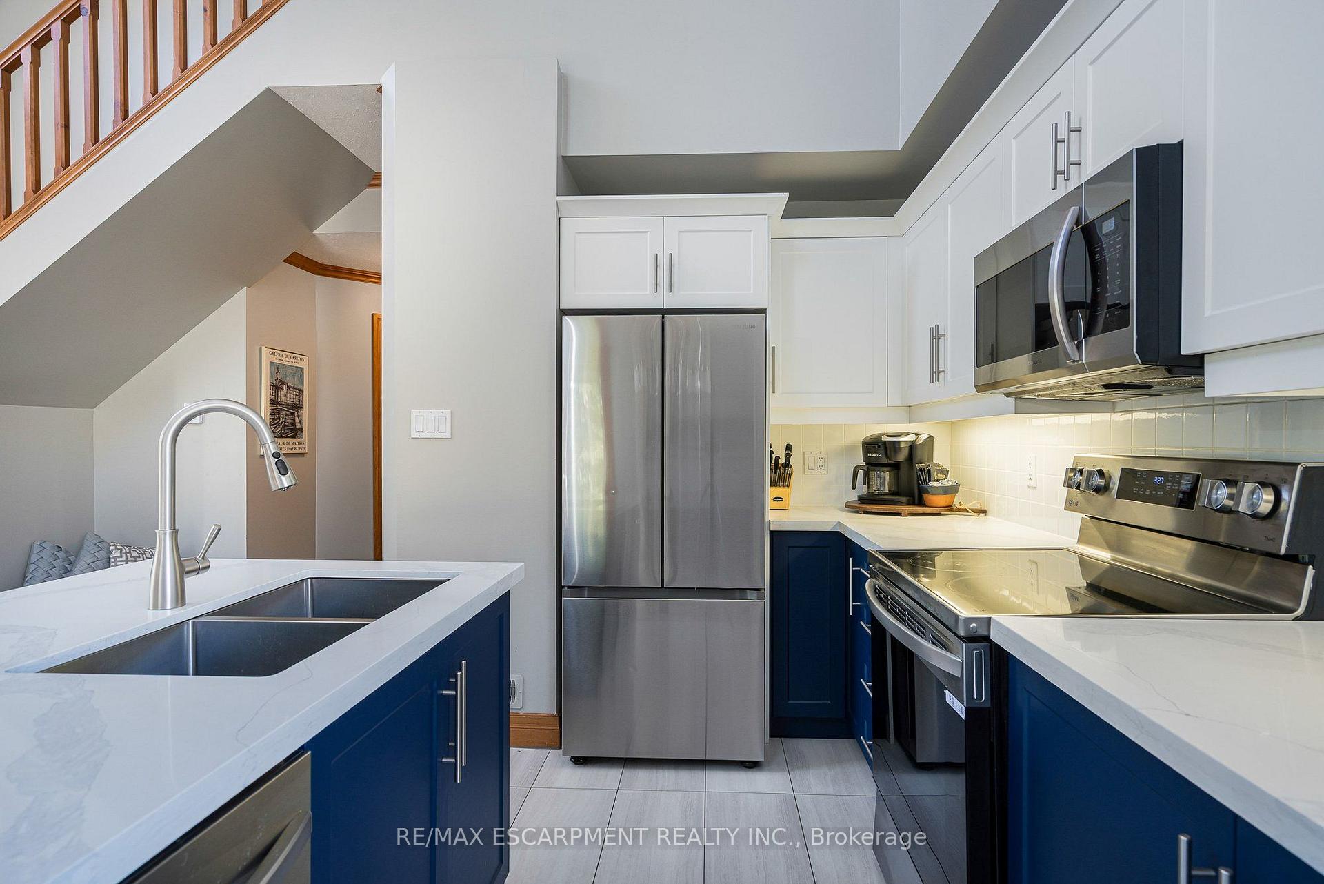 Photo 12 of Unit 207, 184 Snowbridge Way, Blue Mountains — HOMEH