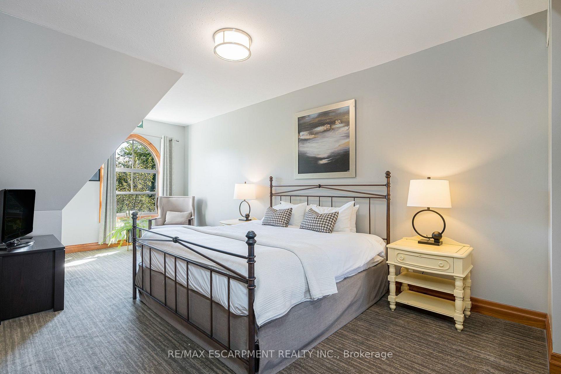 Photo 23 of Unit 207, 184 Snowbridge Way, Blue Mountains — HOMEH