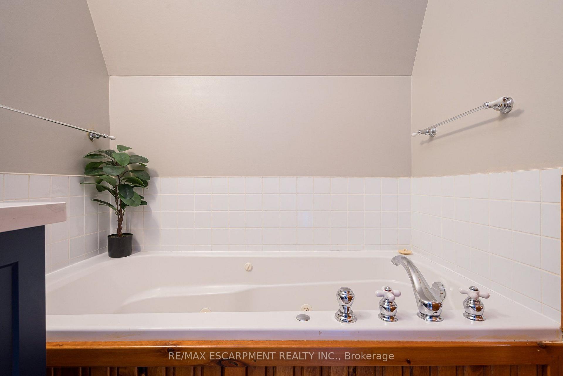Photo 27 of Unit 207, 184 Snowbridge Way, Blue Mountains — HOMEH