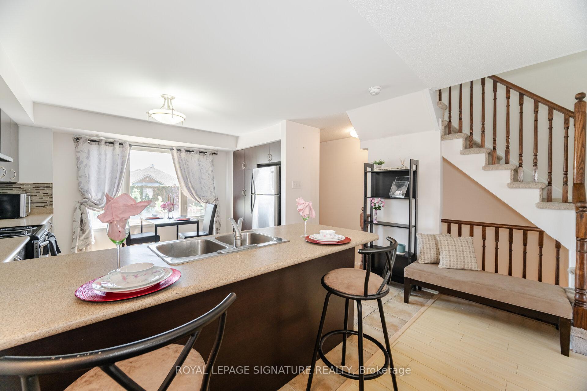 Photo 8 of Unit 3, 4855 Half Moon Grove, Mississauga, Churchill Meadows — HOMEH