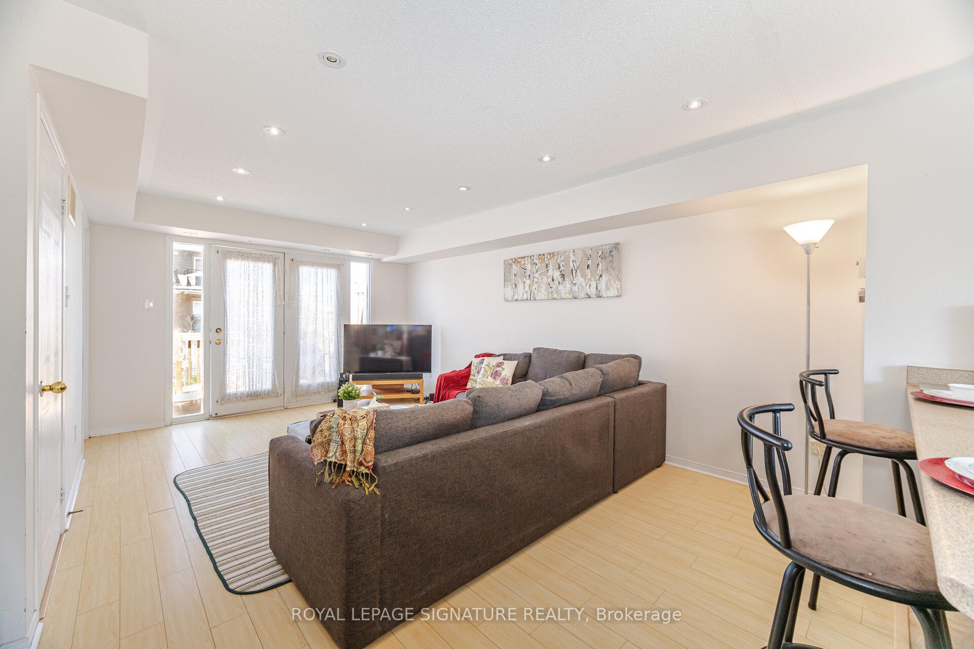 Photo 9 of Unit 3, 4855 Half Moon Grove, Mississauga, Churchill Meadows — HOMEH