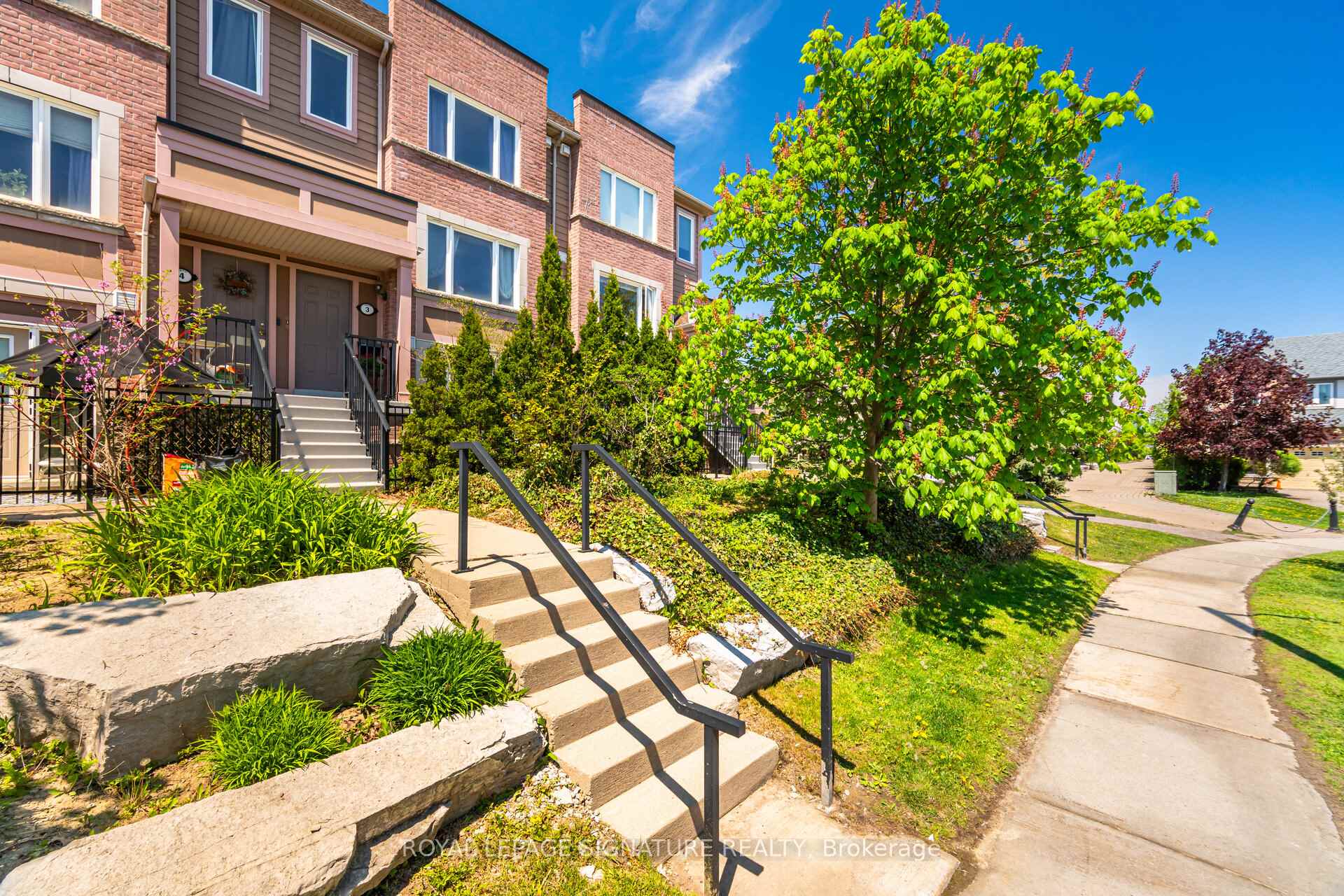 Photo 10 of Unit 3, 4855 Half Moon Grove, Mississauga, Churchill Meadows — HOMEH
