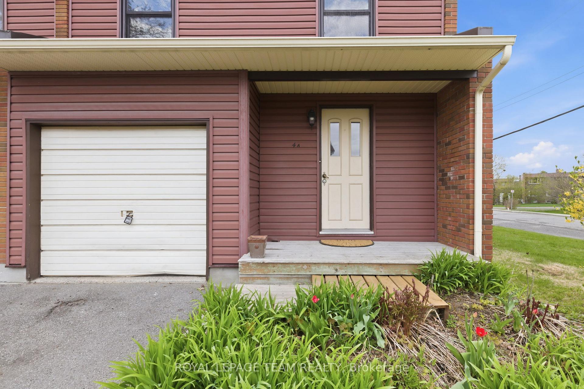 Photo 2 of Unit 66, 4 Arnold Drive, Ottawa, Arbeatha Park — HOMEH