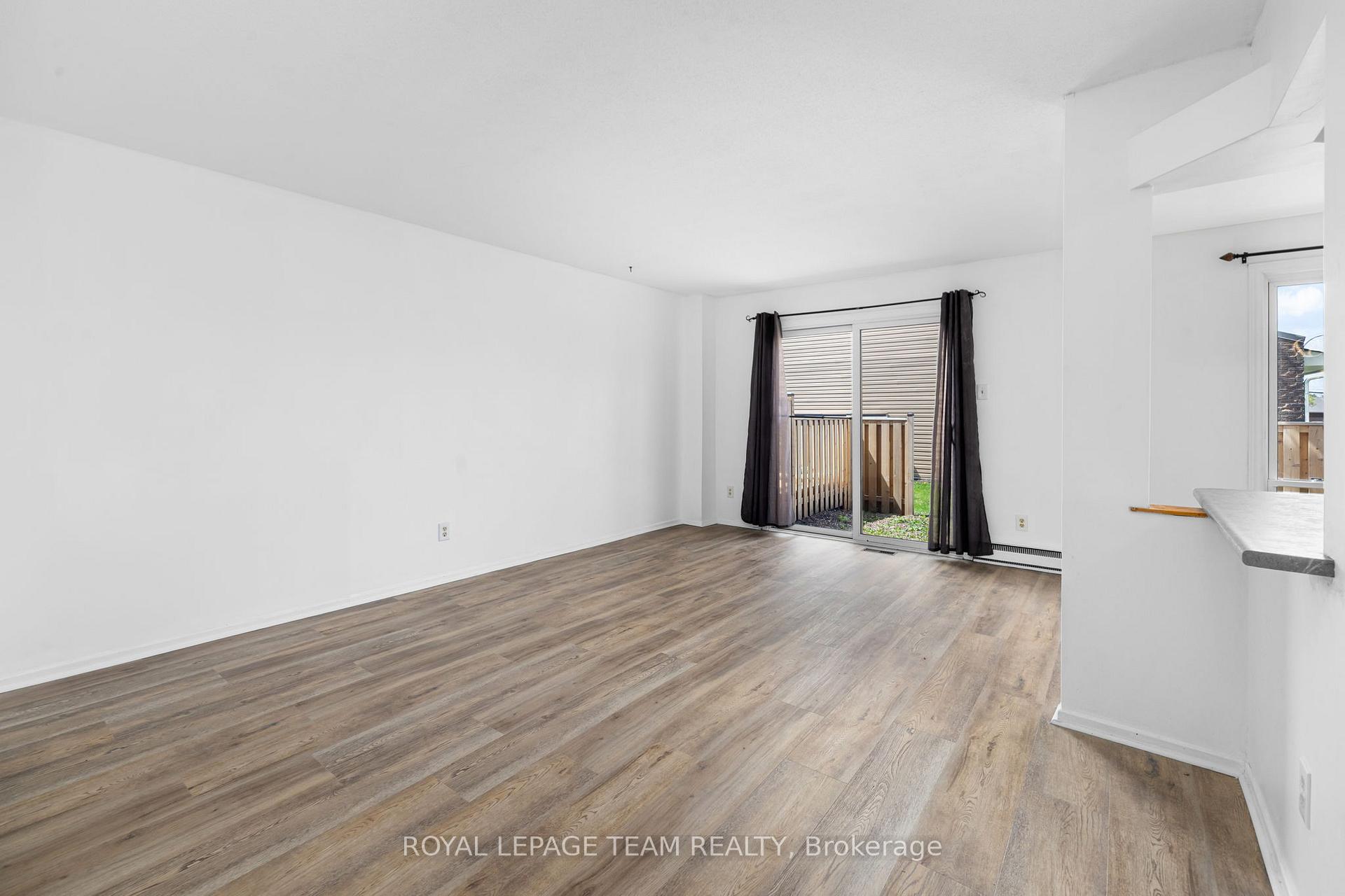 Photo 10 of Unit 66, 4 Arnold Drive, Ottawa, Arbeatha Park — HOMEH