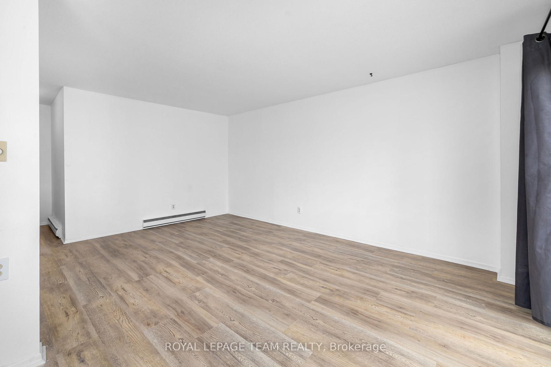 Photo 16 of Unit 66, 4 Arnold Drive, Ottawa, Arbeatha Park — HOMEH