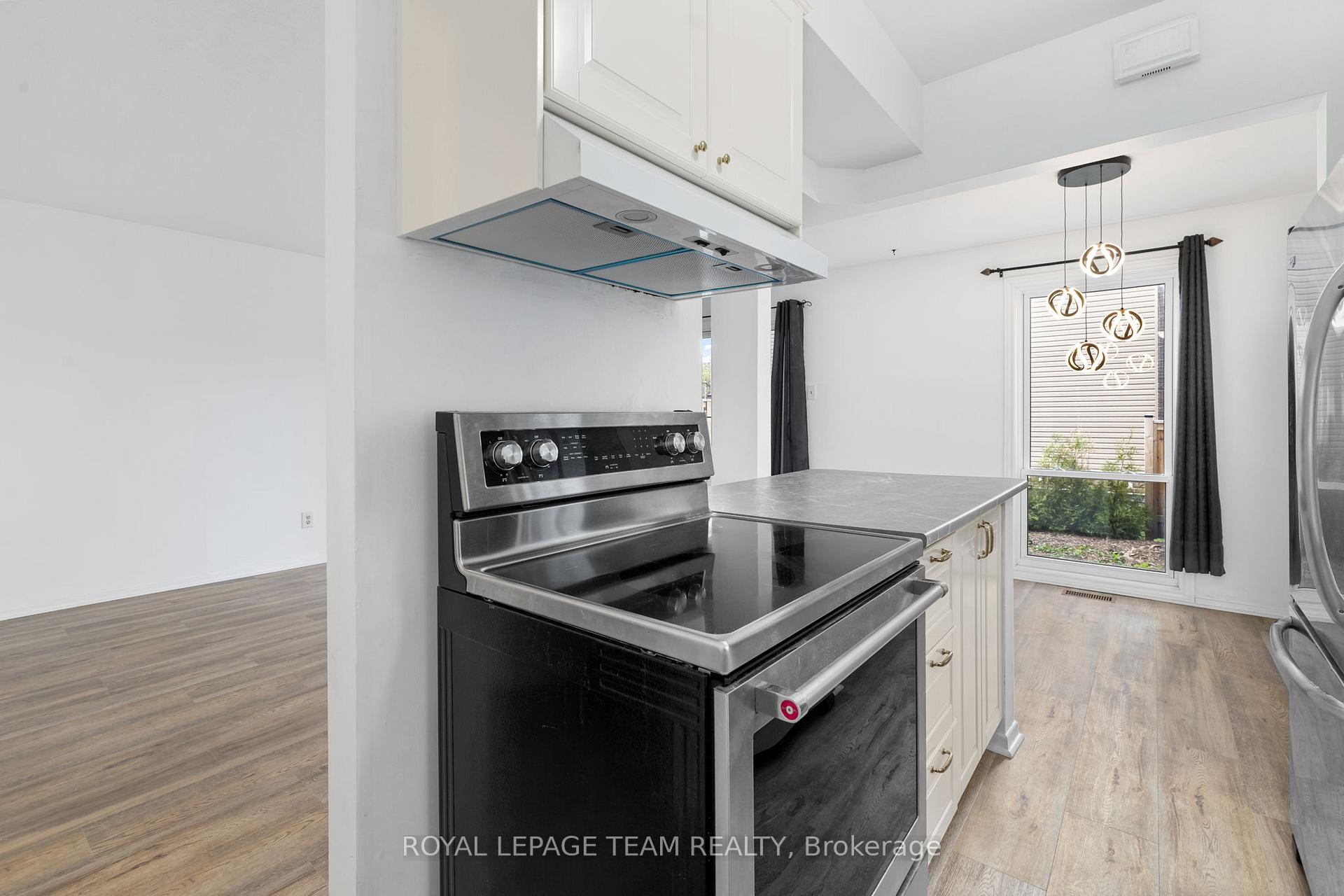 Photo 20 of Unit 66, 4 Arnold Drive, Ottawa, Arbeatha Park — HOMEH