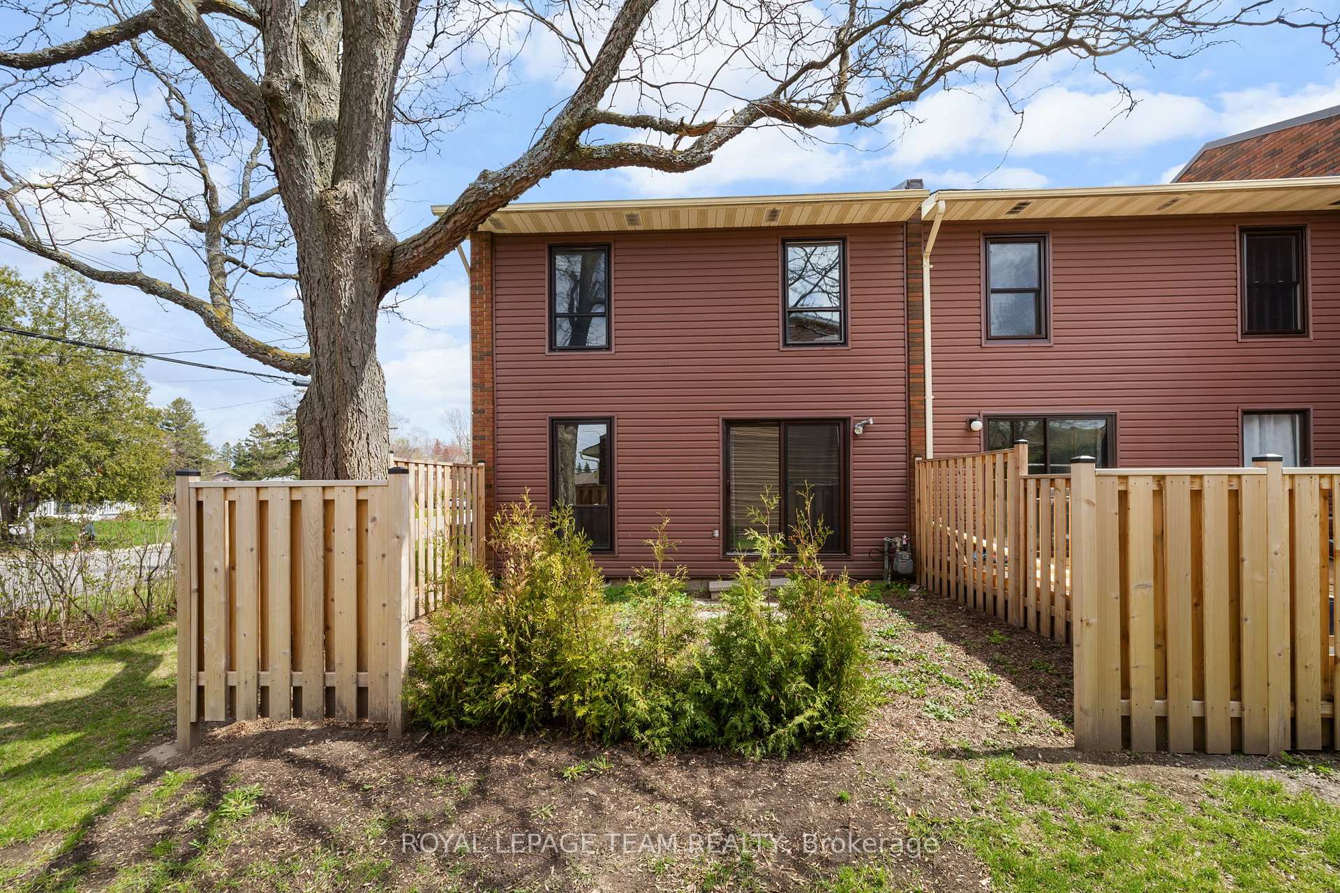 Photo 31 of Unit 66, 4 Arnold Drive, Ottawa, Arbeatha Park — HOMEH