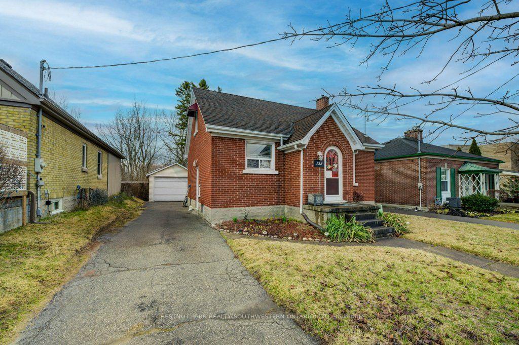 Photo 3 of 135 Stirling Avenue, Kitchener, Cedar Hill — HOMEH